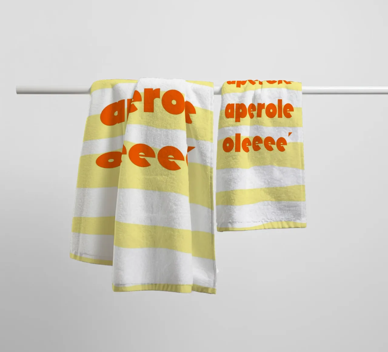 more aperole. asciugamano da bagno da FRICKE DESIGN