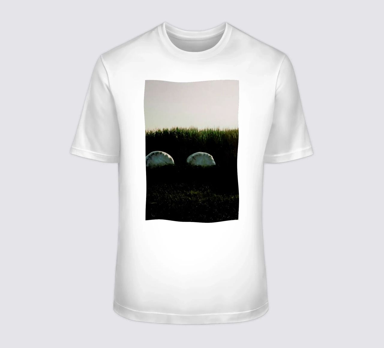 Analog Series Fields At Sundown t-shirt da Sebastian Hilgetag