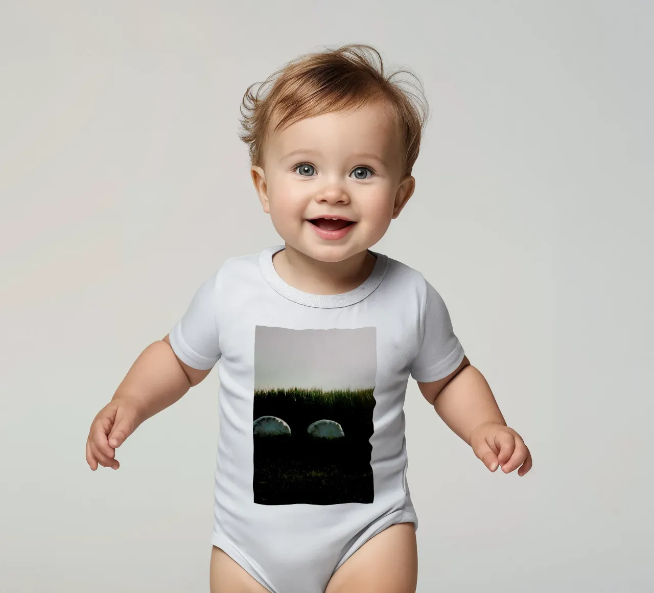 Analog Series Fields At Sundown Kurzarm Babybody von Sebastian Hilgetag