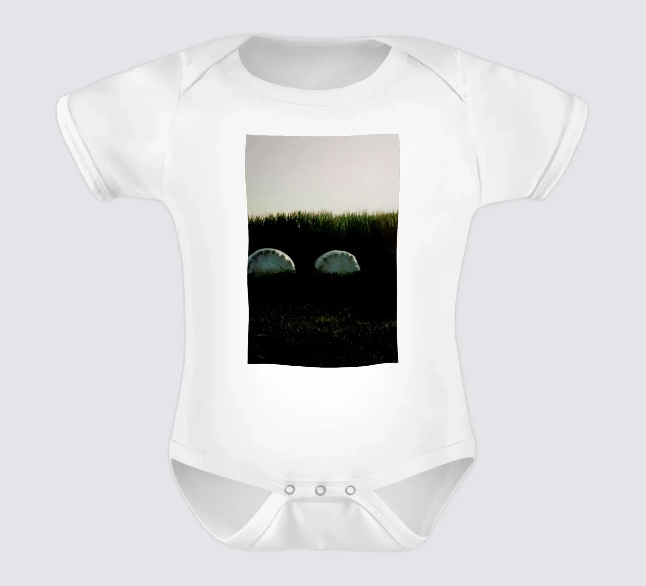 Analog Series Fields At Sundown Kurzarm Babybody von Sebastian Hilgetag
