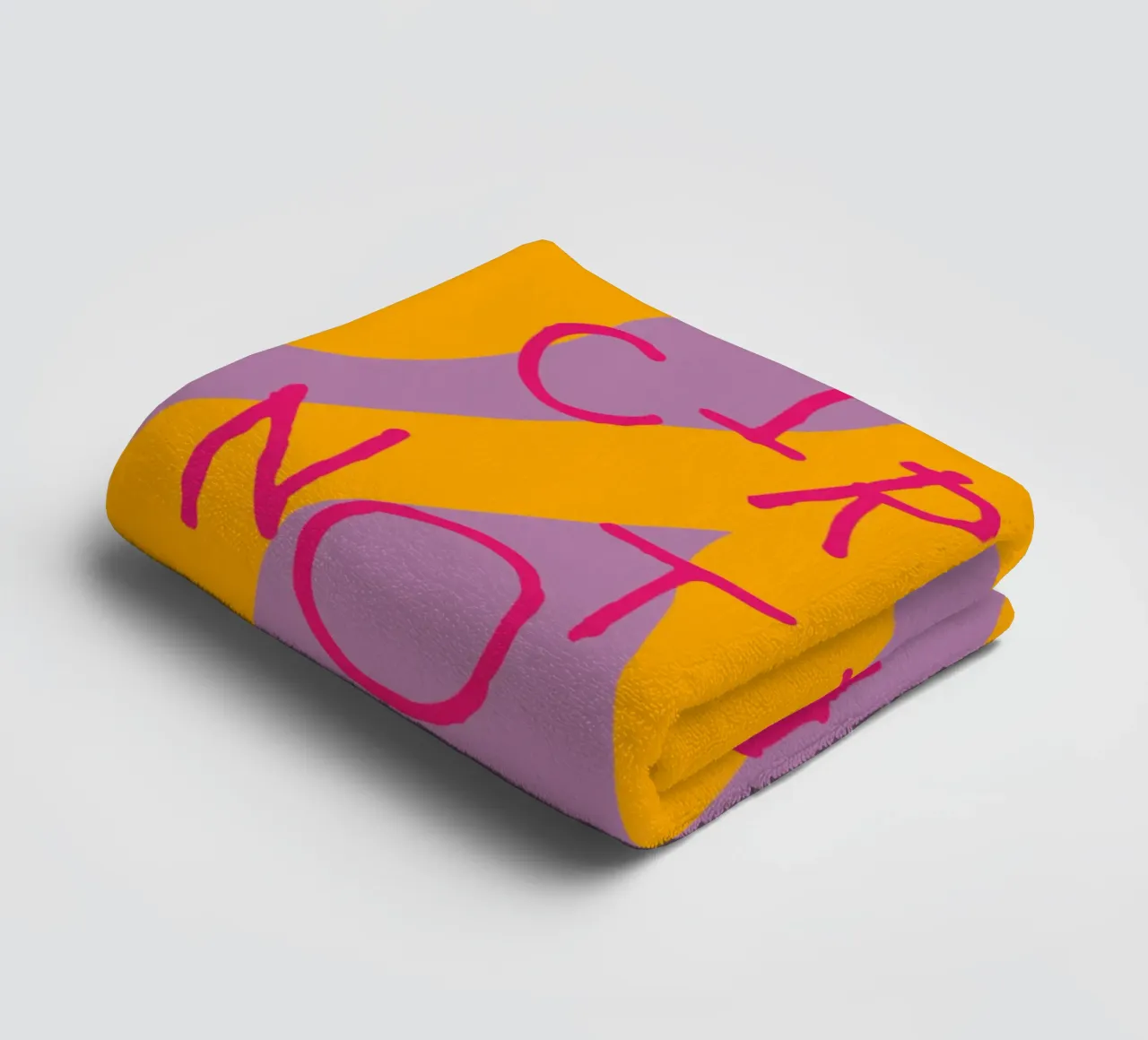 not my circus not my monkeys. badhanddoek van FRICKE DESIGN