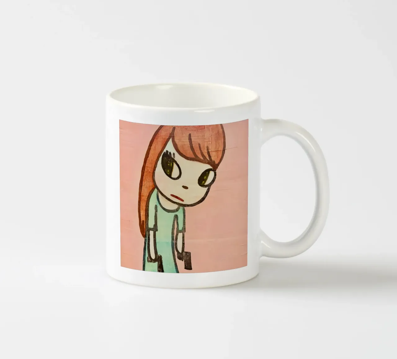 Pistole in mano tazza in ceramica da Richard Wickham
