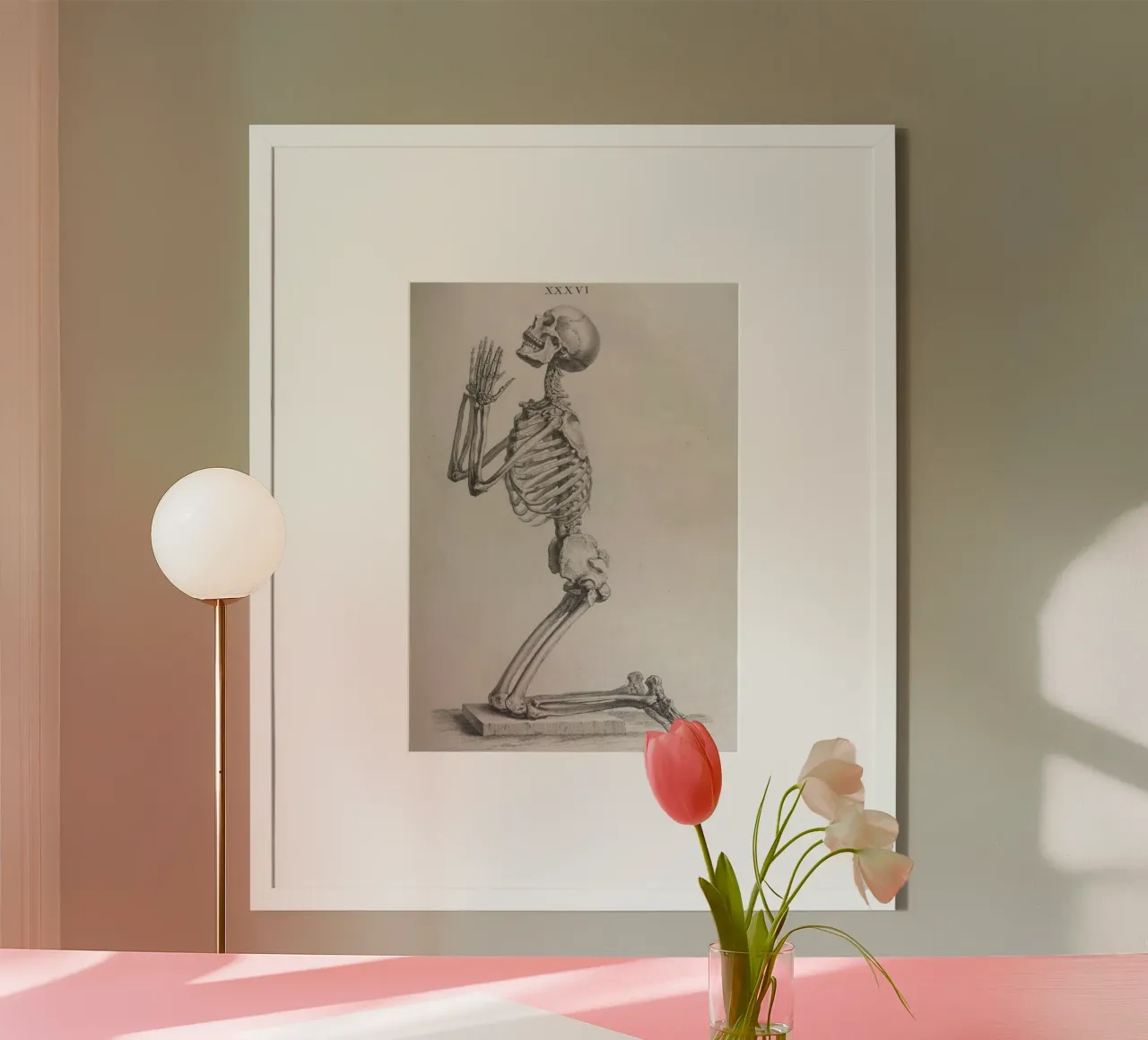 Anatomia dello scheletro pregante d'epoca - Arte medica di Dark Academia poster con telaio in plastica da ClubArt