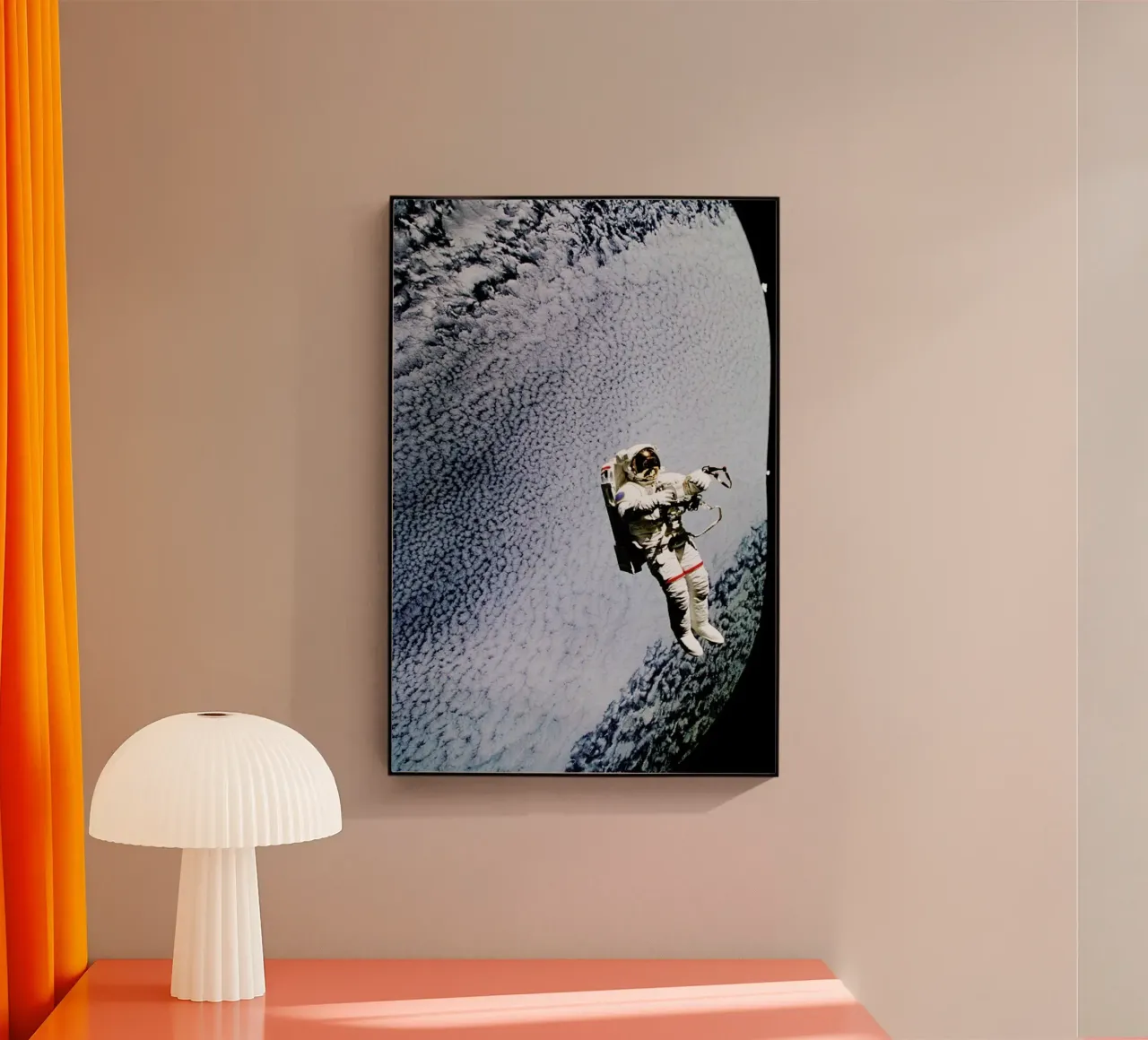 Astronaut in Space plexiglass da Vintage by JUNIQE