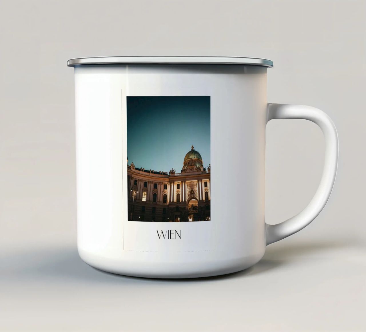 Wien tazza in smalto da Flo Klein