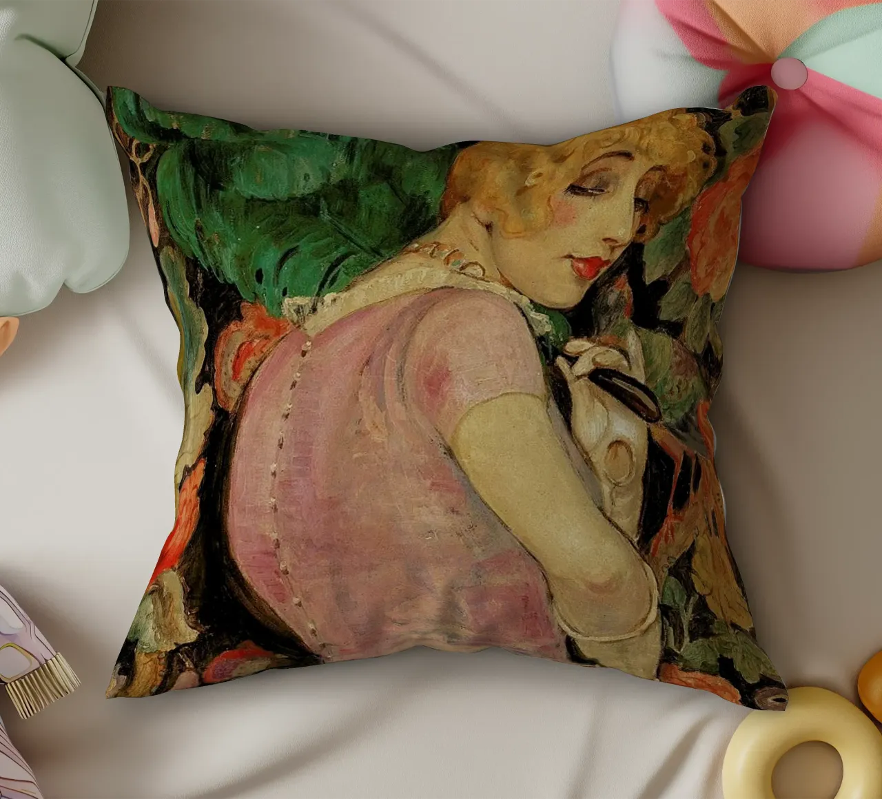 Gerda Wegener - Portrait of Lili Elbe cuscino da Vintage by JUNIQE