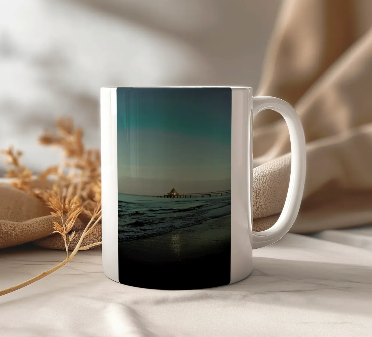 Sundown At The Bridge tazza in ceramica da Sebastian Hilgetag