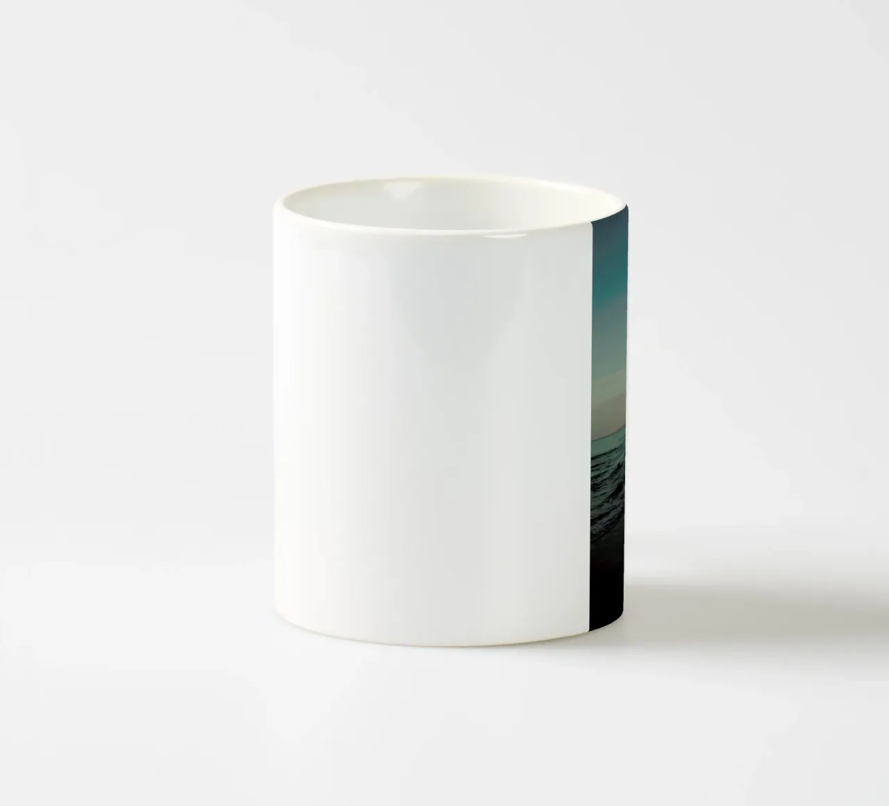 Sundown At The Bridge tazza in ceramica da Sebastian Hilgetag