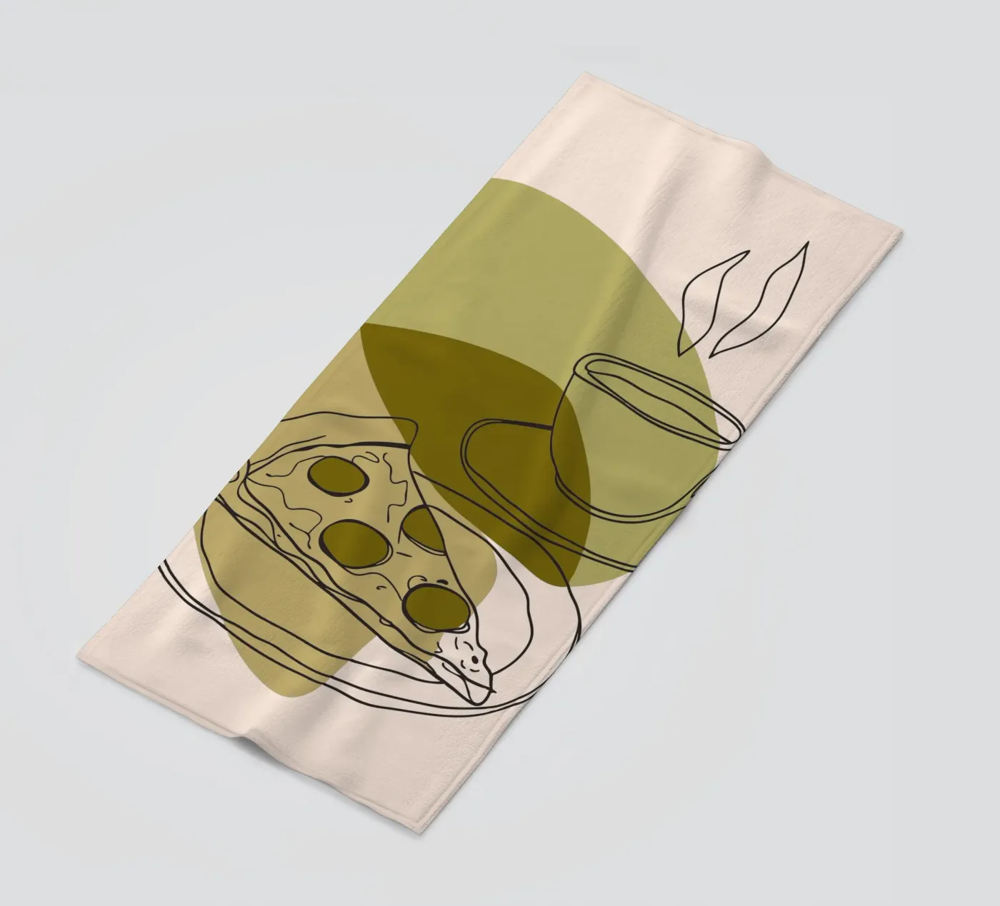 Coffee and Pizza Strandtuch von RELAXING TOUCH