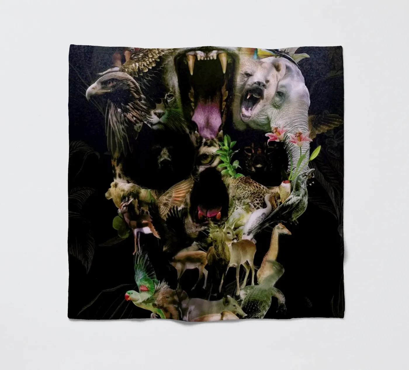 Kingdom Fleecedecke von Ali Gulec