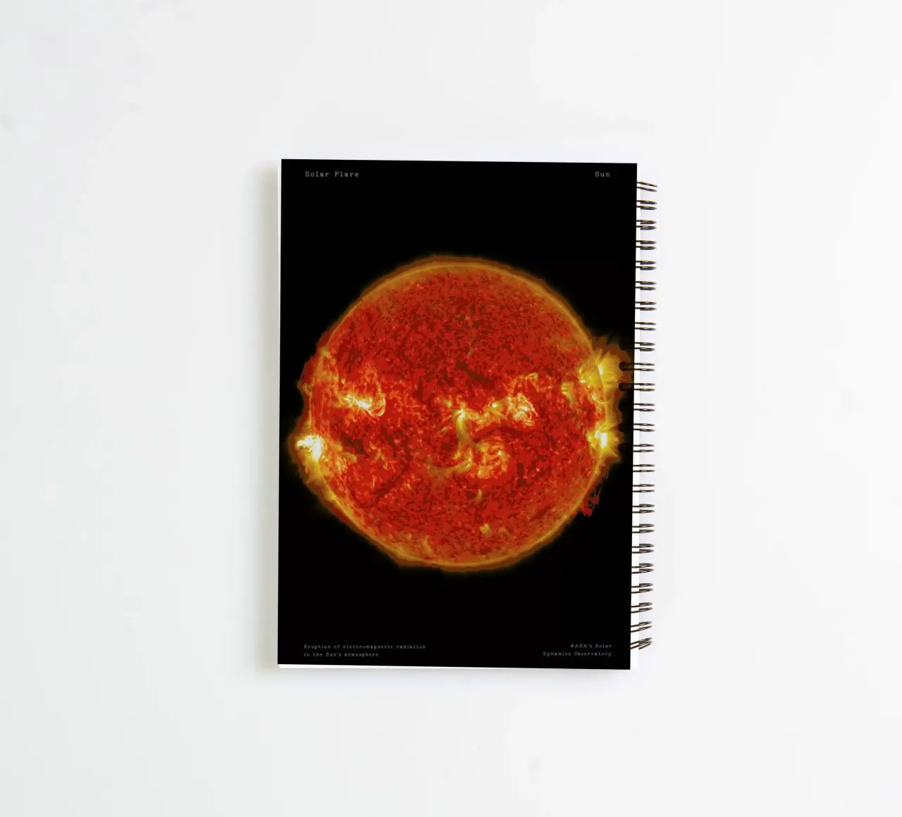 Solar Flare notitieboek met spiraal van Vintage by JUNIQE