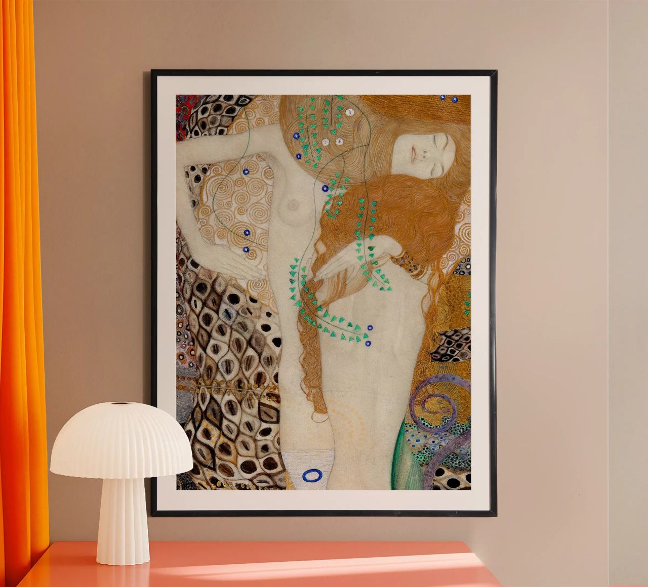 Schlangen bei Gustav Klimt Poster von DuncanBennett shop