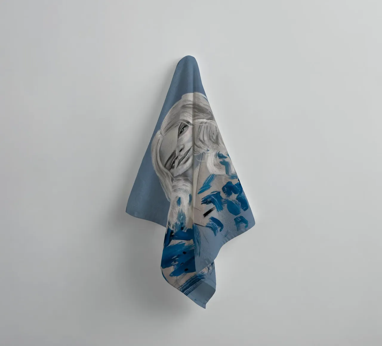 Sguardo al flusso di platino asciugamano da bagno da Vivid Reverie
