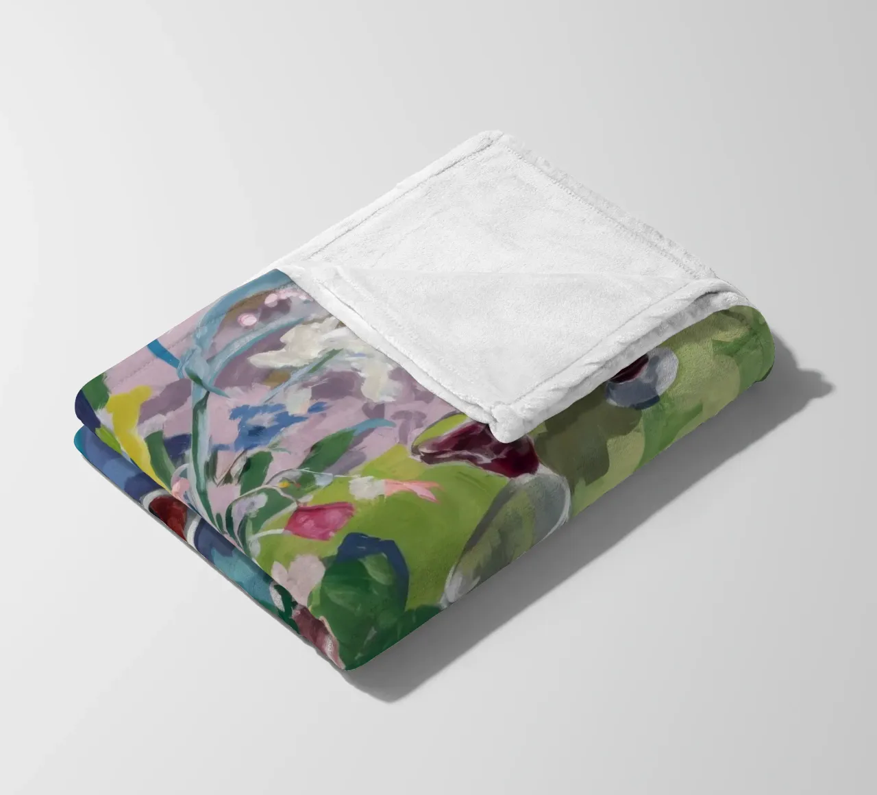 Medley di frutta festosa coperta in pile da Lush Essence