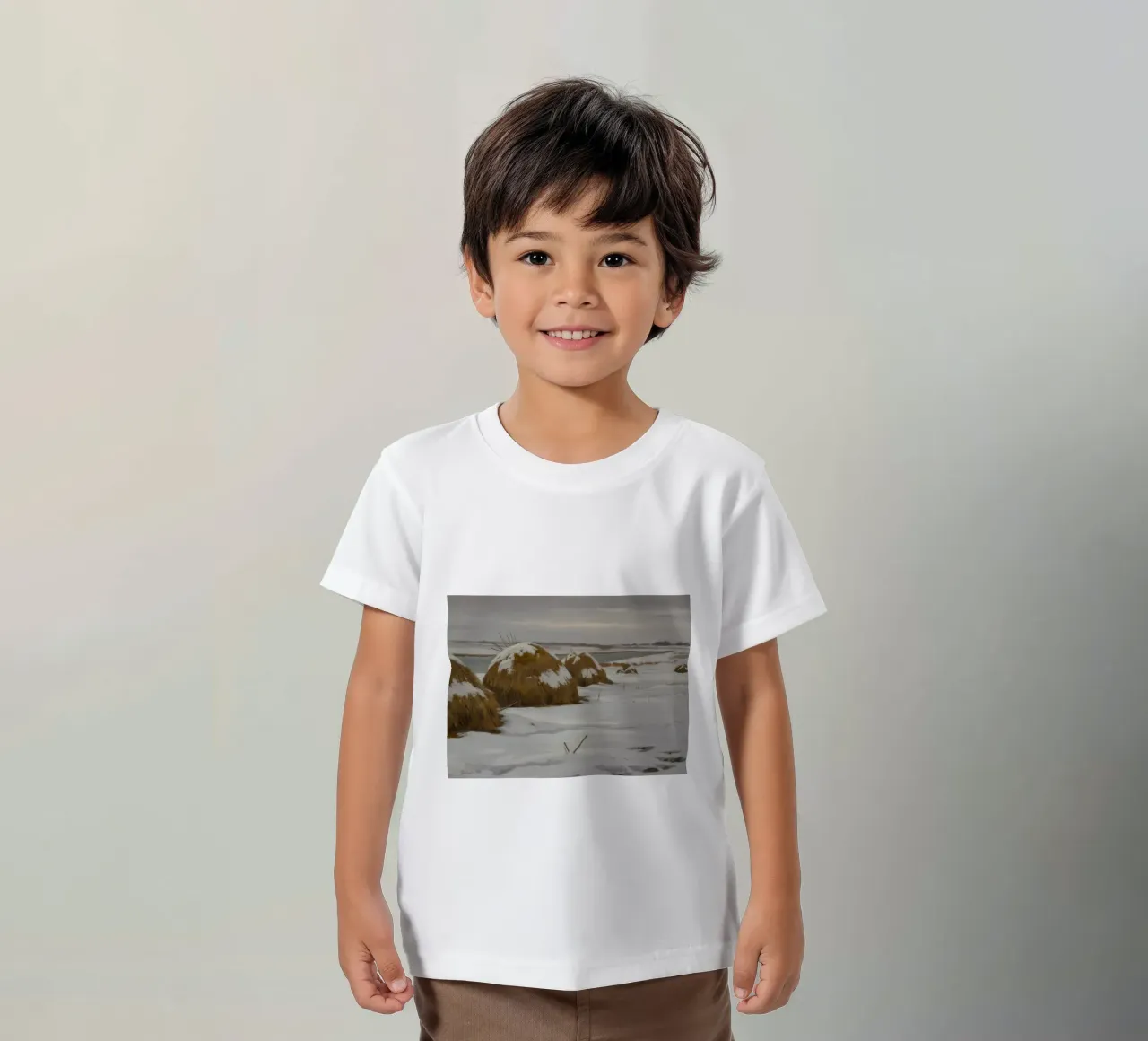 Heuhaufen Verschneite Felder Kinder T-Shirt von Radiance Landscape