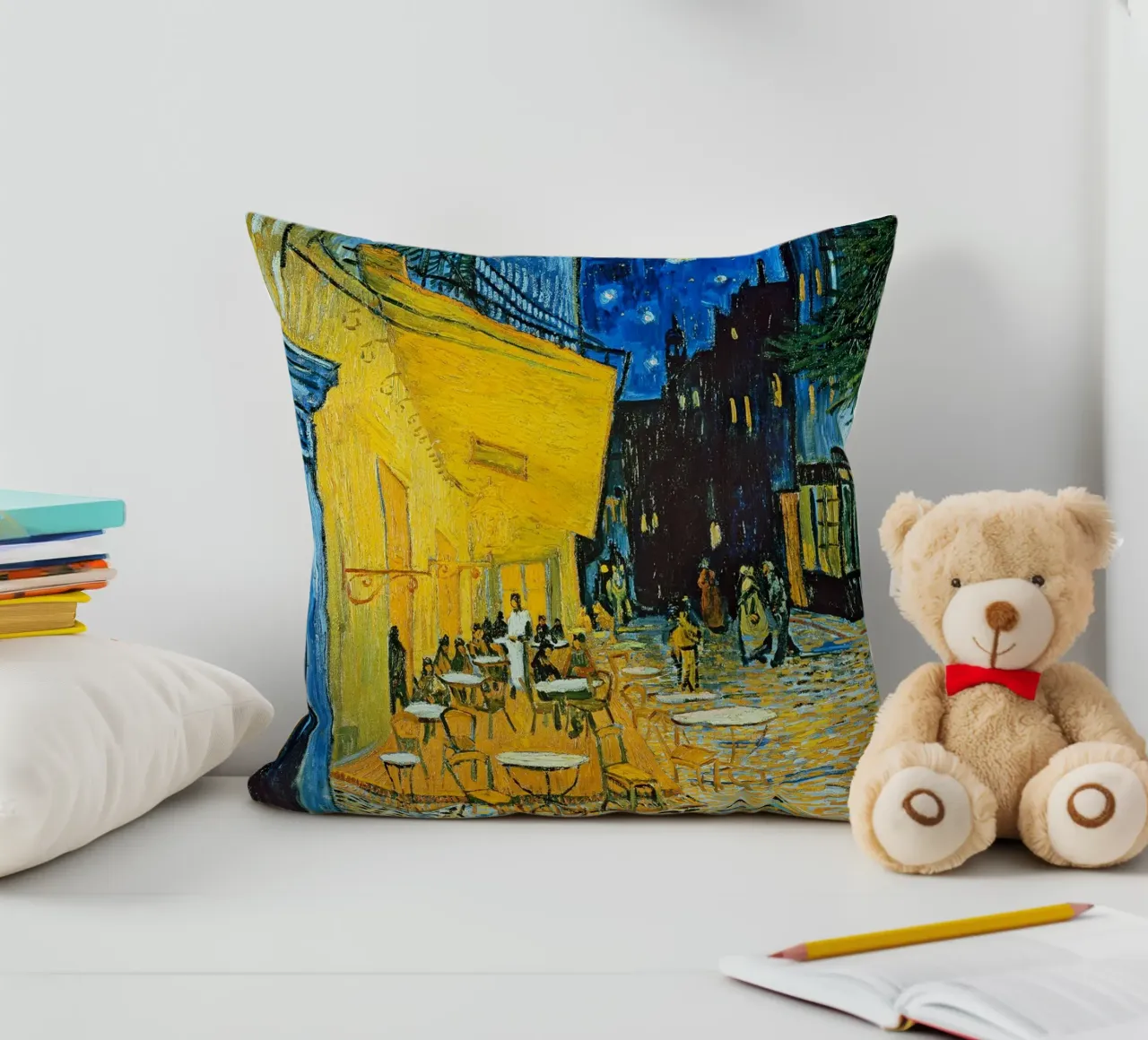 Terrazza di un caffè di notte - Vincent van Gogh cuscino da Sylviepaint