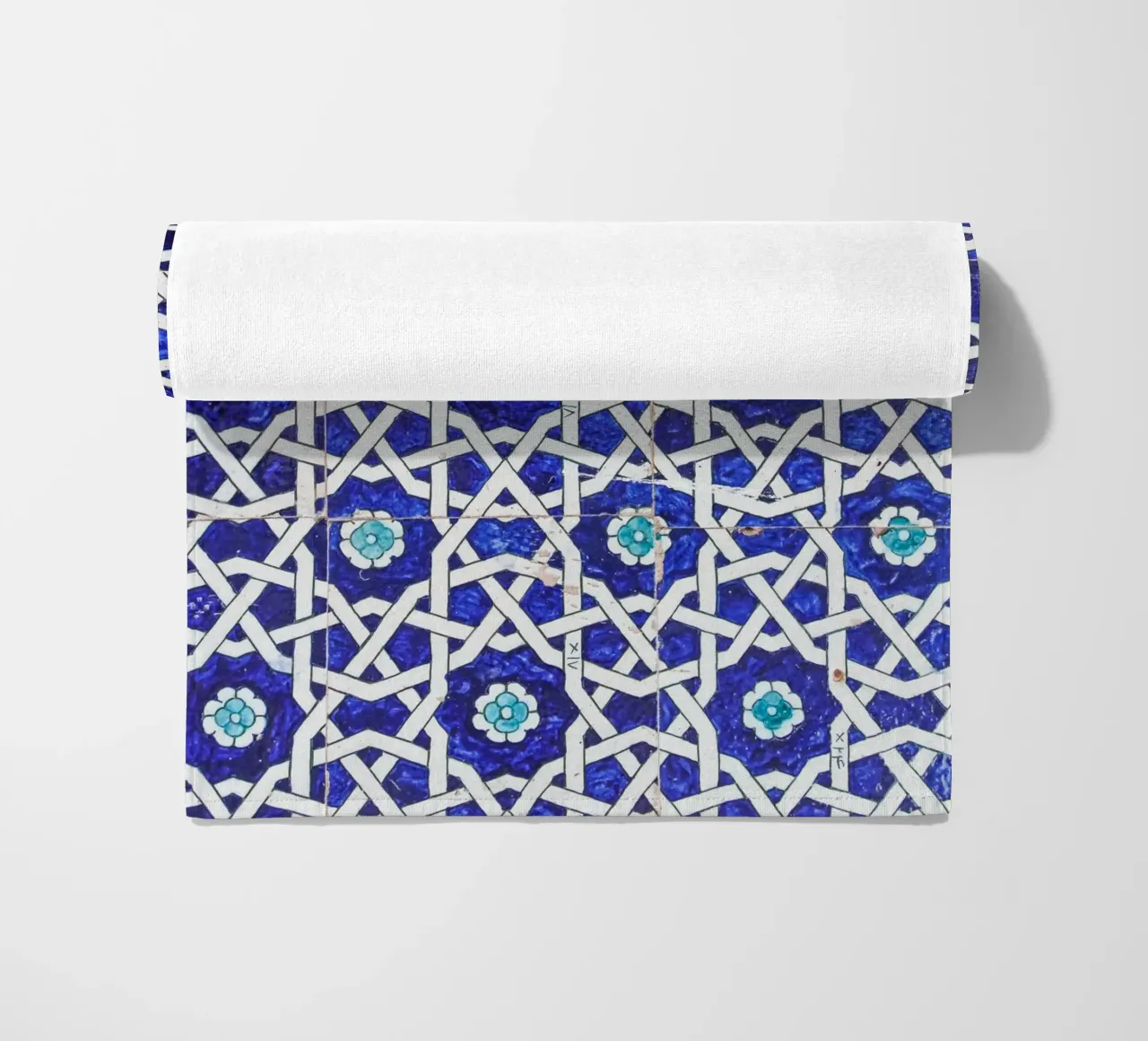 Blue tiles telo mare da photolovers