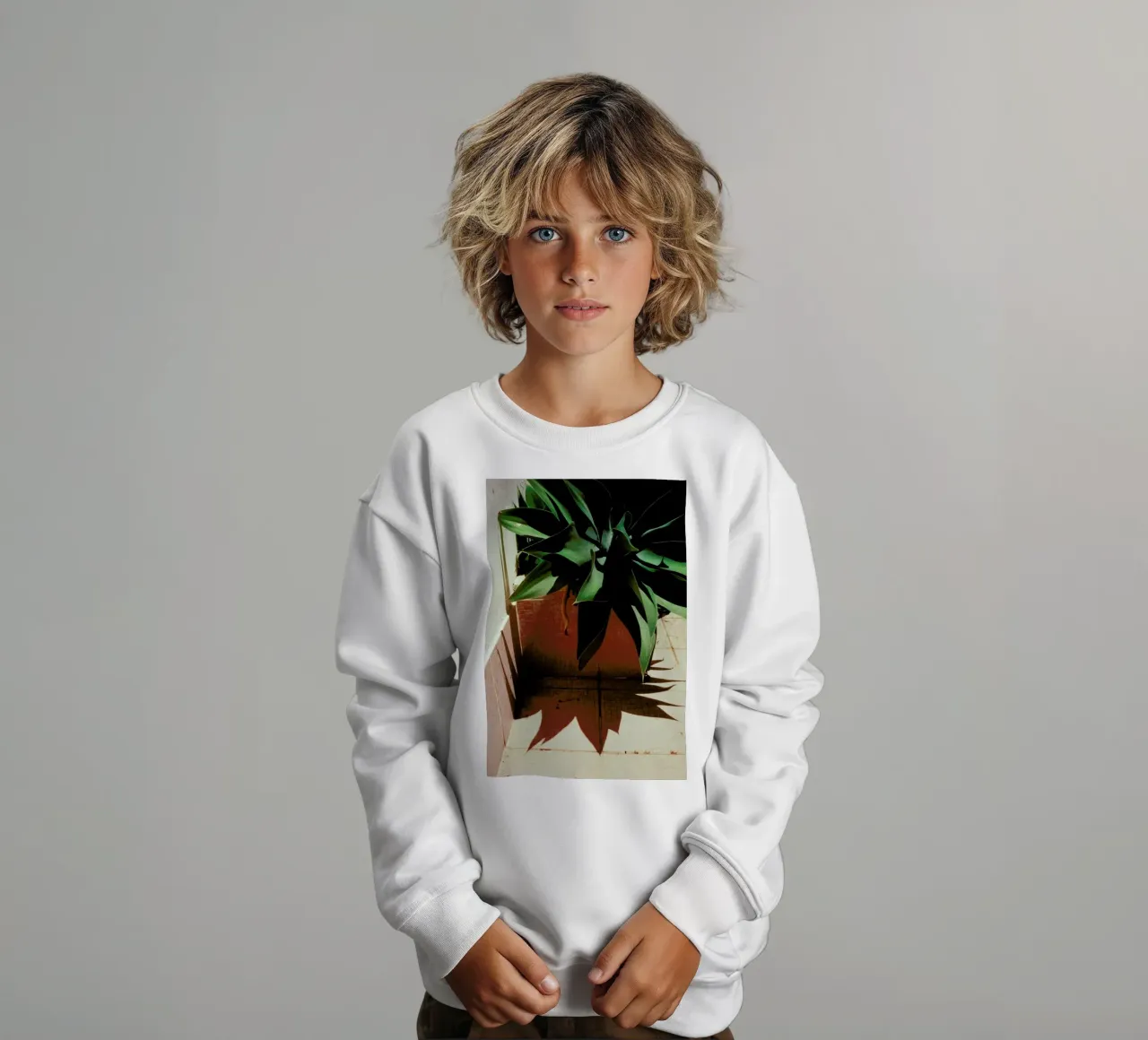 Analog Series Plant By The Pool felpa bambino da Sebastian Hilgetag