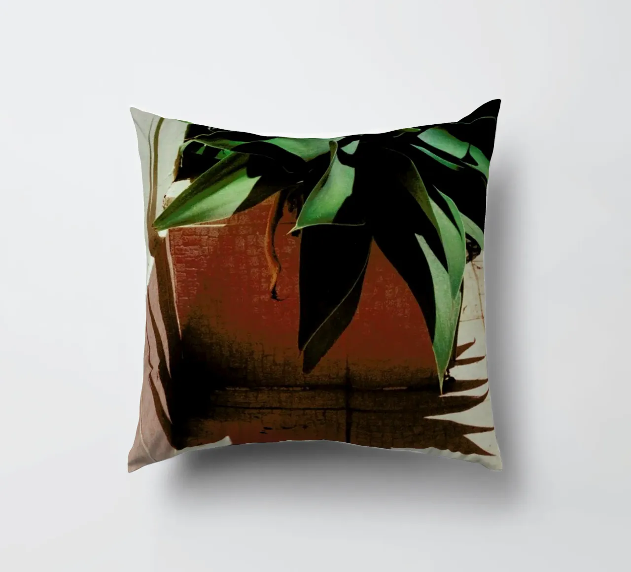 Analog Series Plant By The Pool cuscino da Sebastian Hilgetag