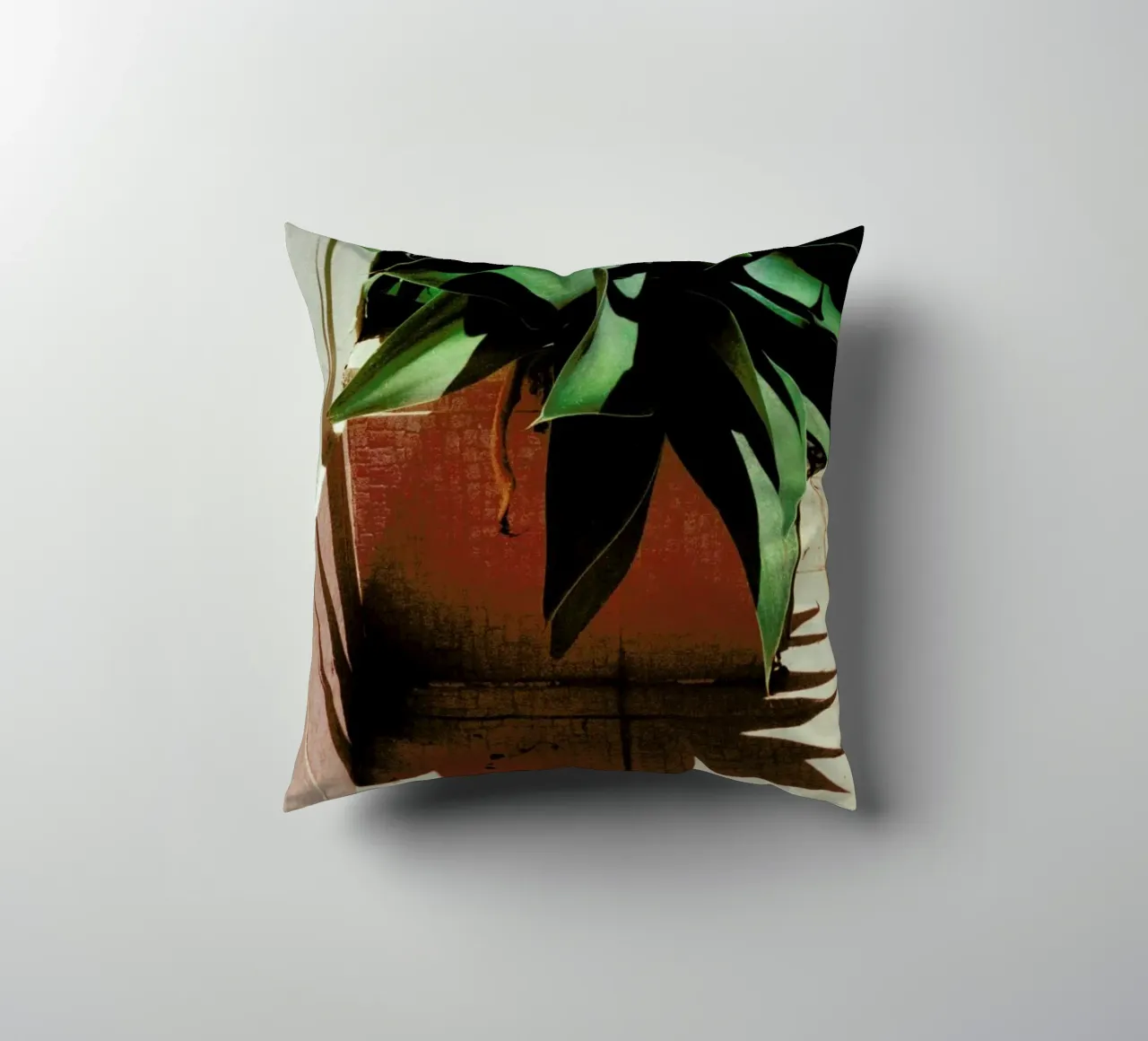 Analog Series Plant By The Pool cuscino da Sebastian Hilgetag