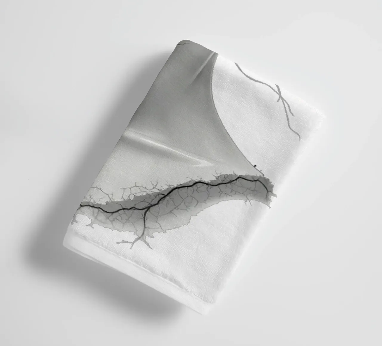 L'efflorescence silencieuse serviette de bain de Dustlight Atelier