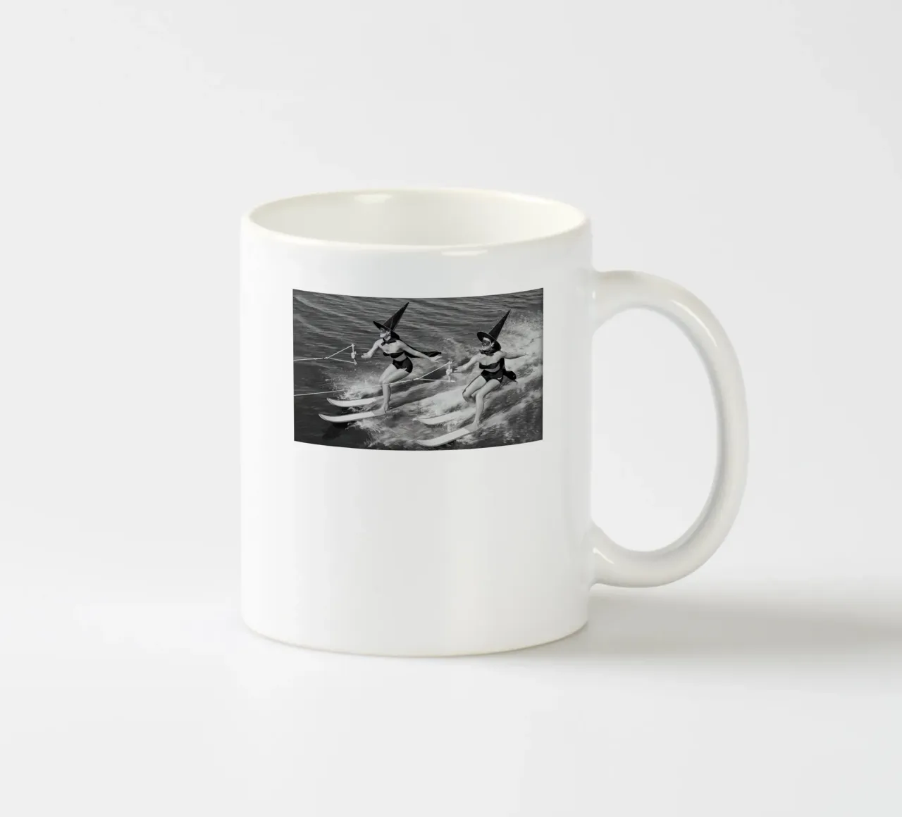 Streghe dello sci nautico tazza in ceramica da Black And White