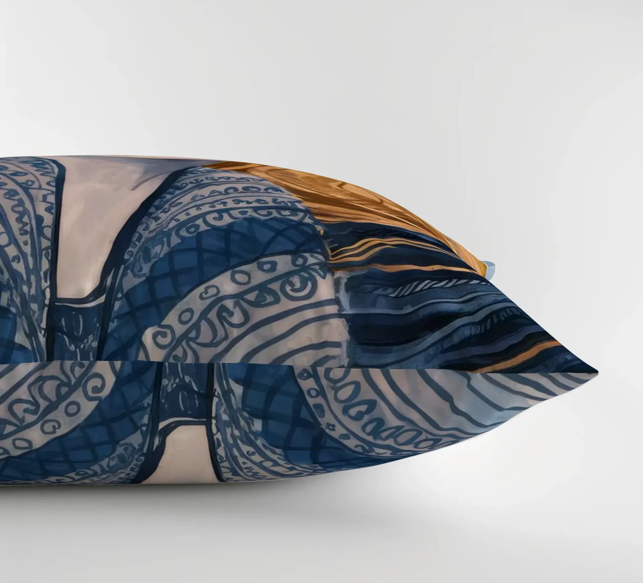 Zilvergevlochten mijmering kussen van Vivid Reverie