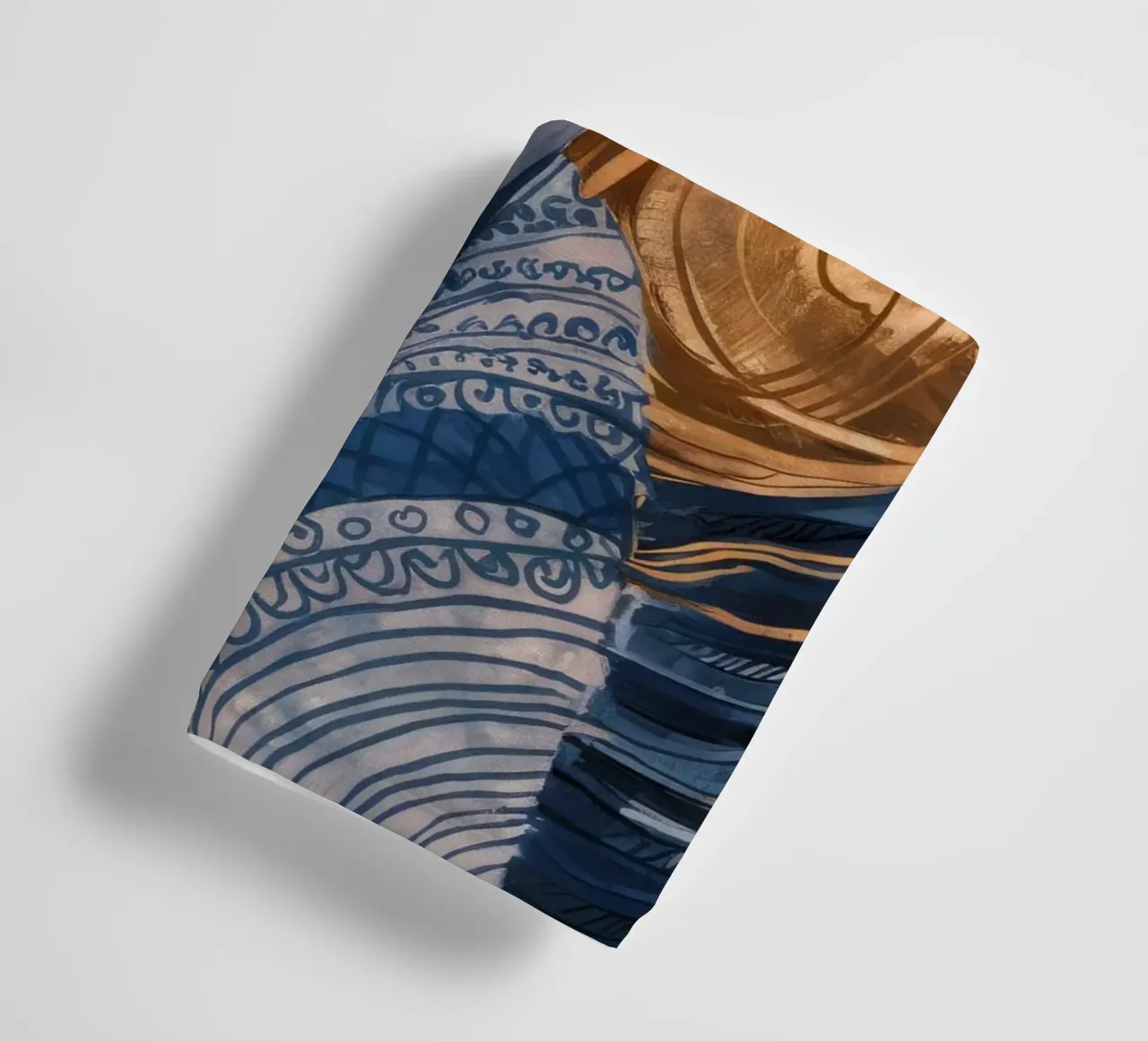 Riverbero con lacci d'argento asciugamano da bagno da Vivid Reverie