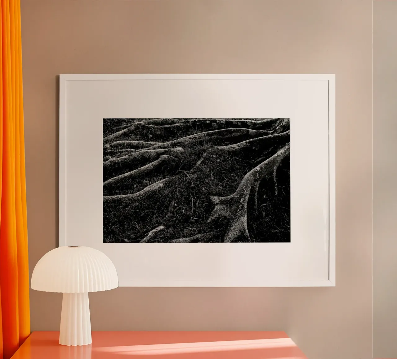 Roots I poster con telaio in legno da Tal Paz-Fridman