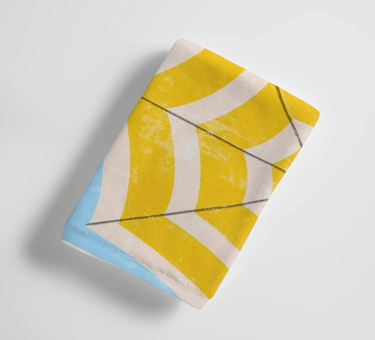 Ombrellone da spiaggia retrò in giallo e blu Illustrazione estiva asciugamano da bagno da pdigitalprints