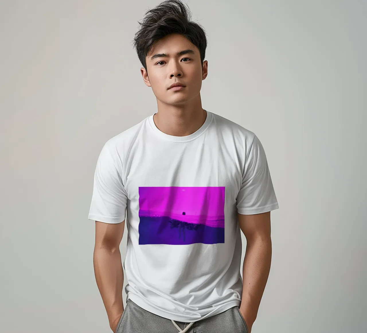 Untitled_2 t-shirt da James Cooper