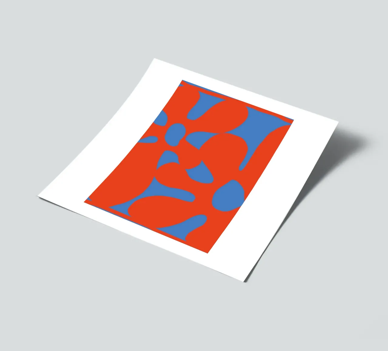 Motif abstrait de fleurs rétro dans des tons rouges et bleus audacieux planche autocollant de pdigitalprints