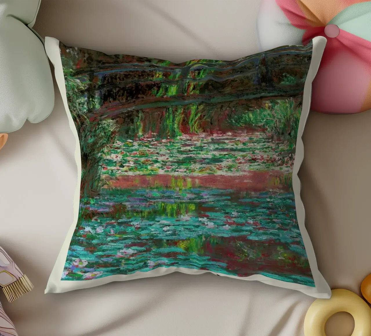 Monet - Signed Water Lilies cuscino da Vintage by JUNIQE
