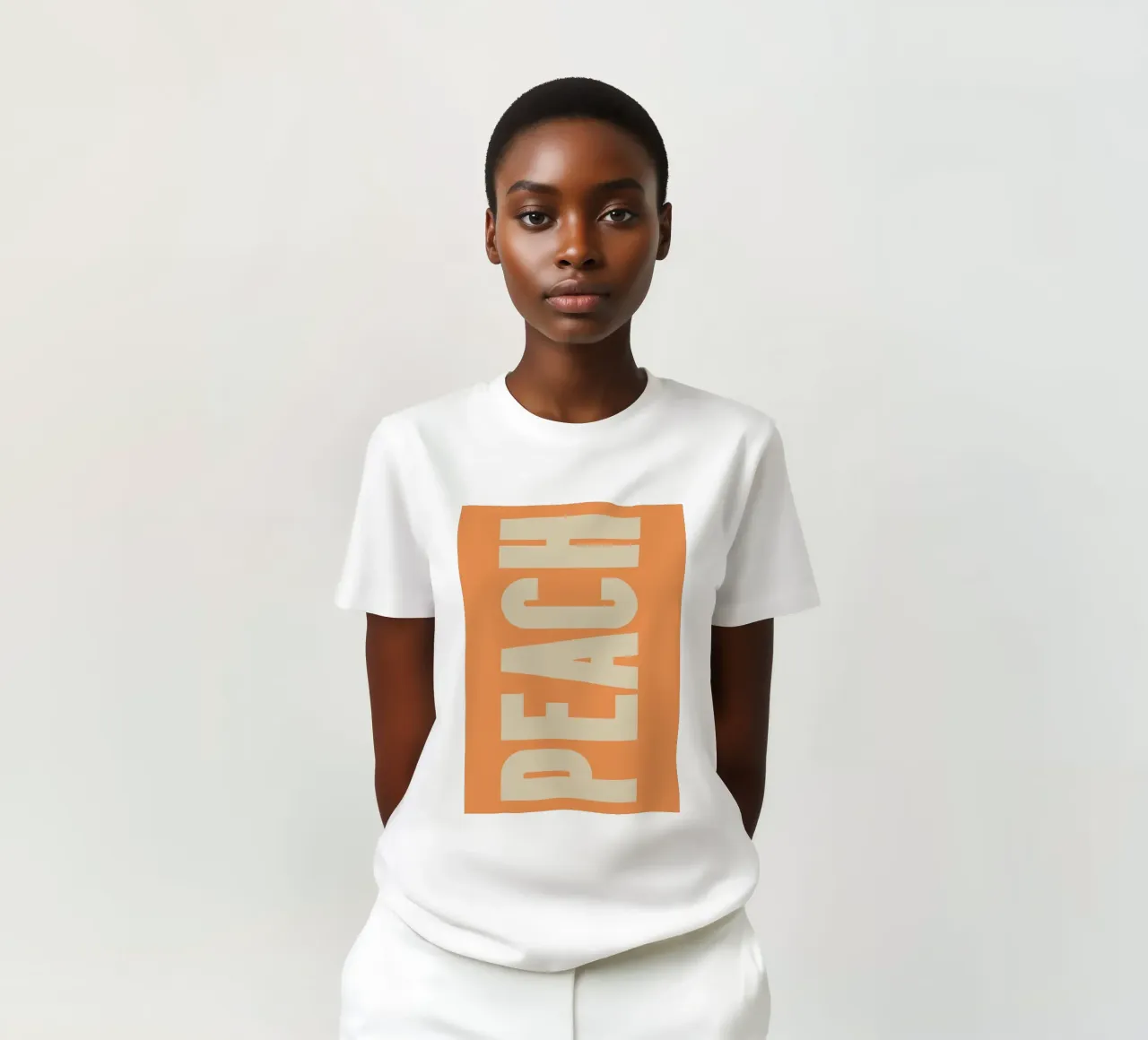 Moderne Pfirsich-inspirierte Grafik mit Retro-Blockschrift T-Shirt von pdigitalprints