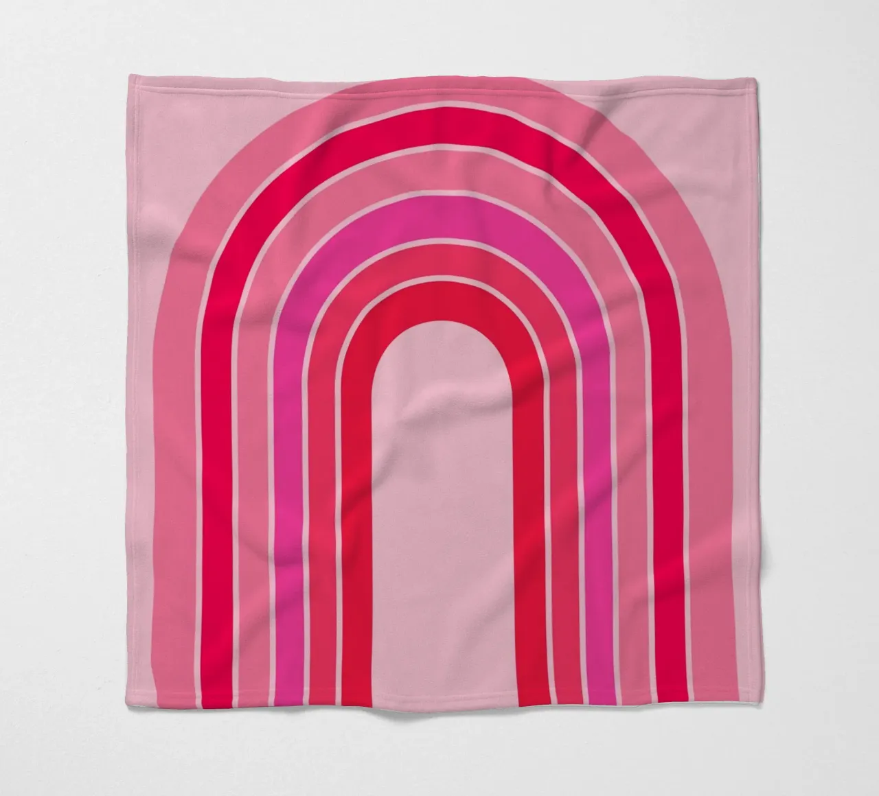 Rosa und roter Retro-Regenbogenbogen in minimalistischer geometrischer Kunst Fleecedecke von pdigitalprints