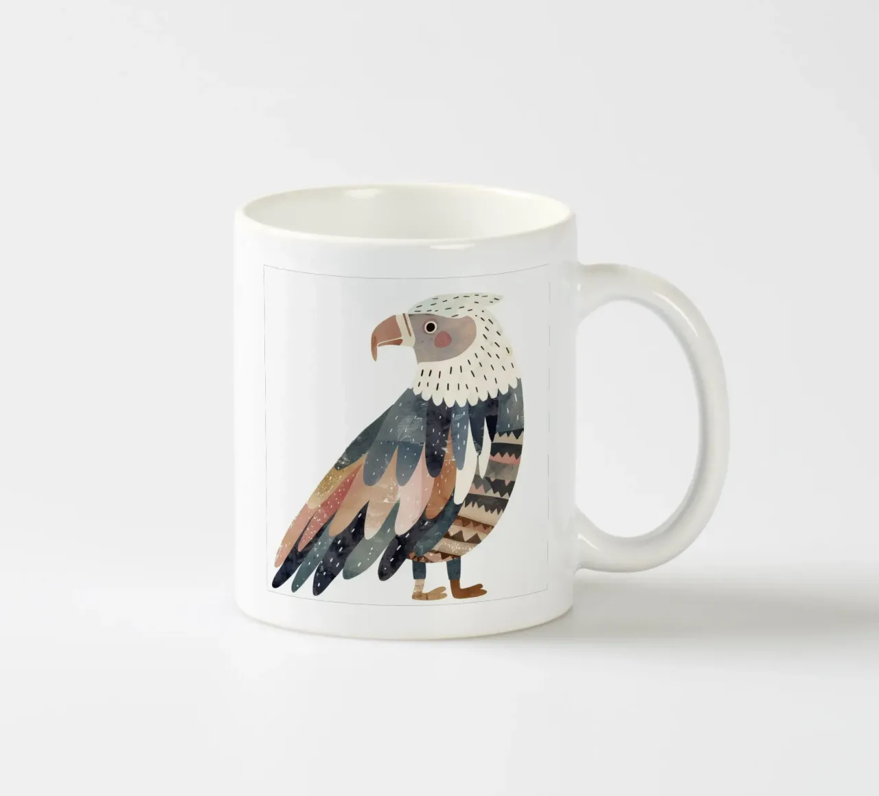 uccello splendidamente stilizzato ornato di piume geometriche tazza in ceramica da DesignDoodle