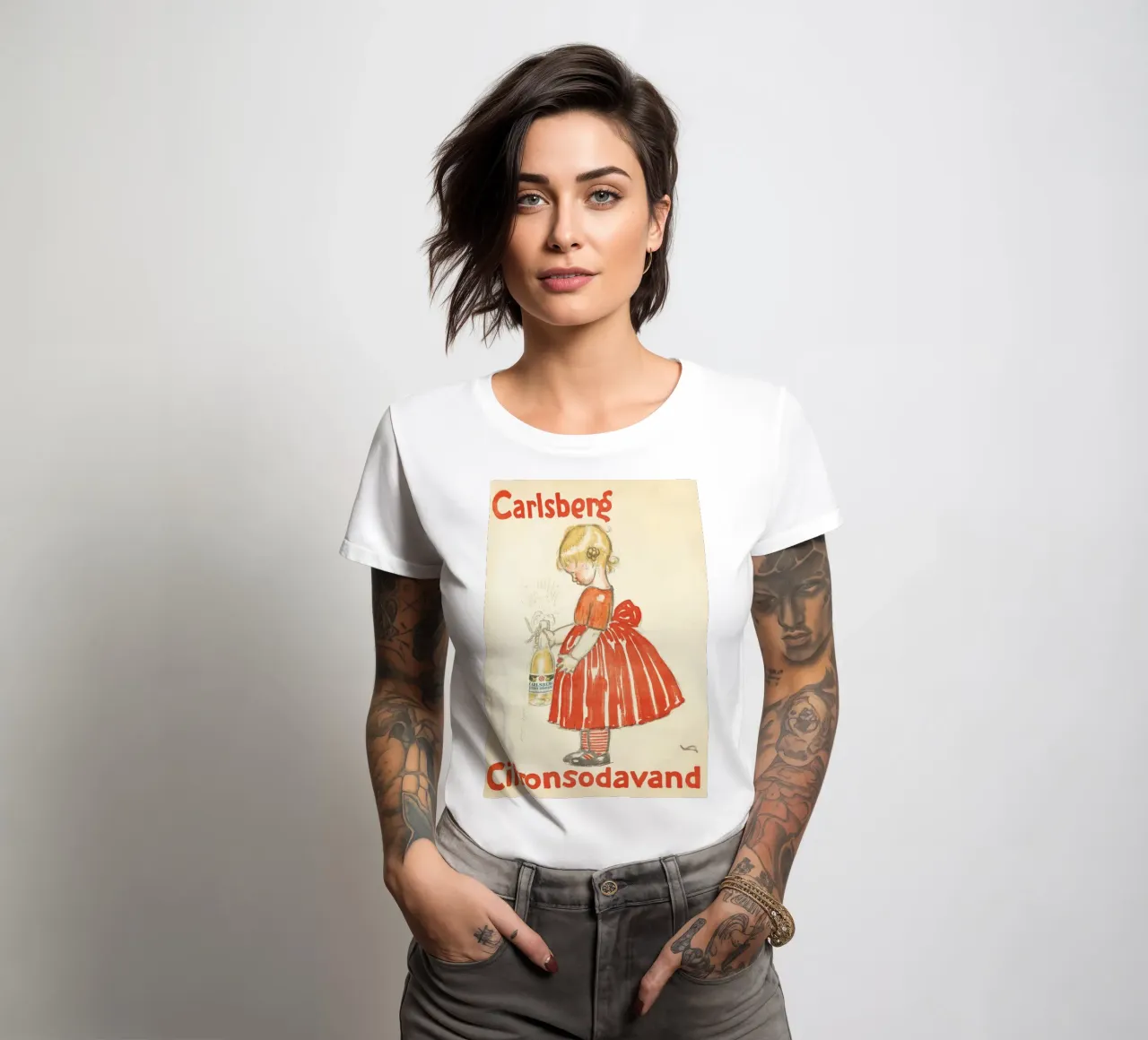 Carlsberg Zitrone Soda Wasser Frauen T-Shirt von Alexandra Sutton