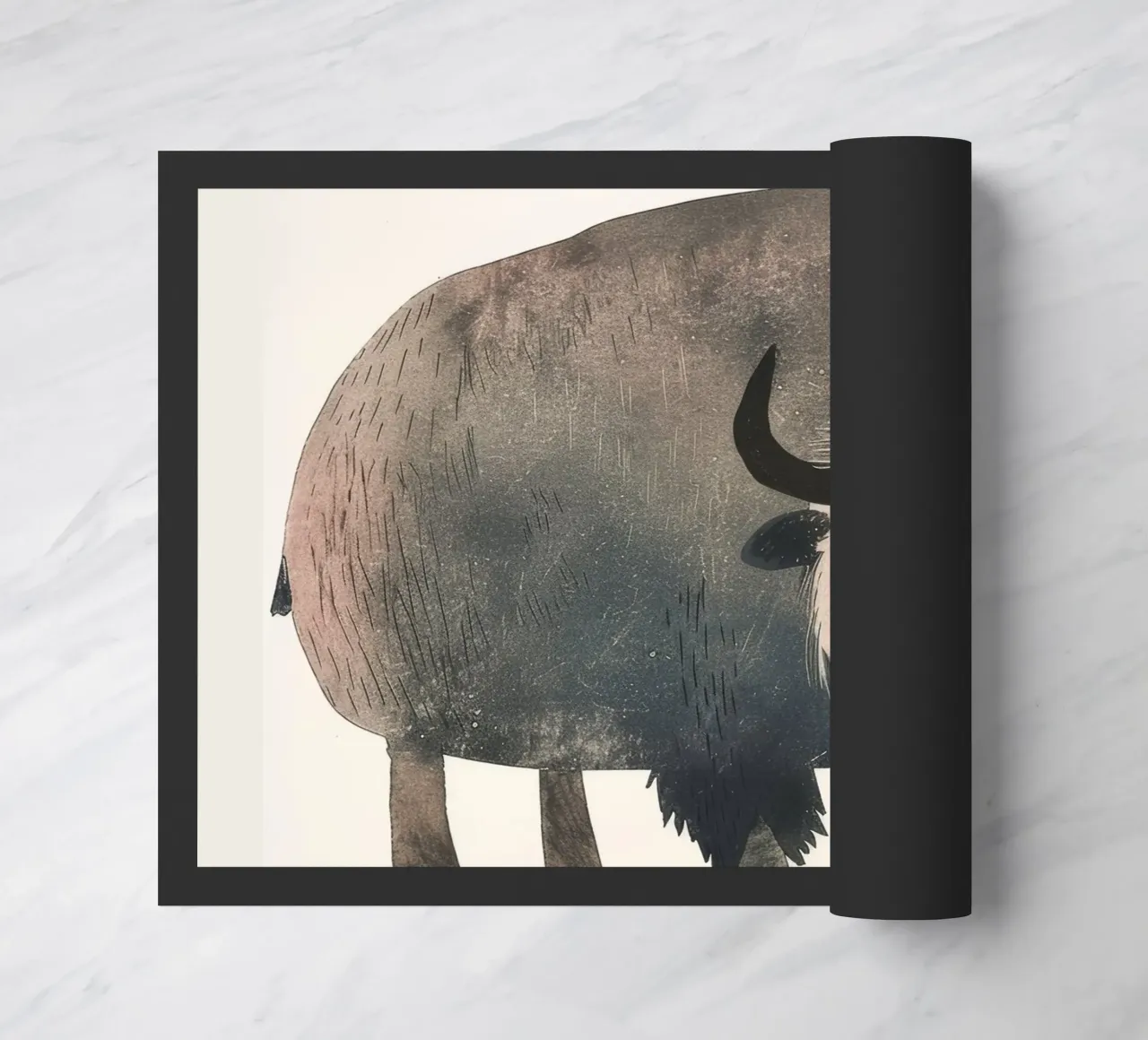 Représentation fantaisiste et douce d'un bison dans des tons chauds. paillasson de DesignDoodle