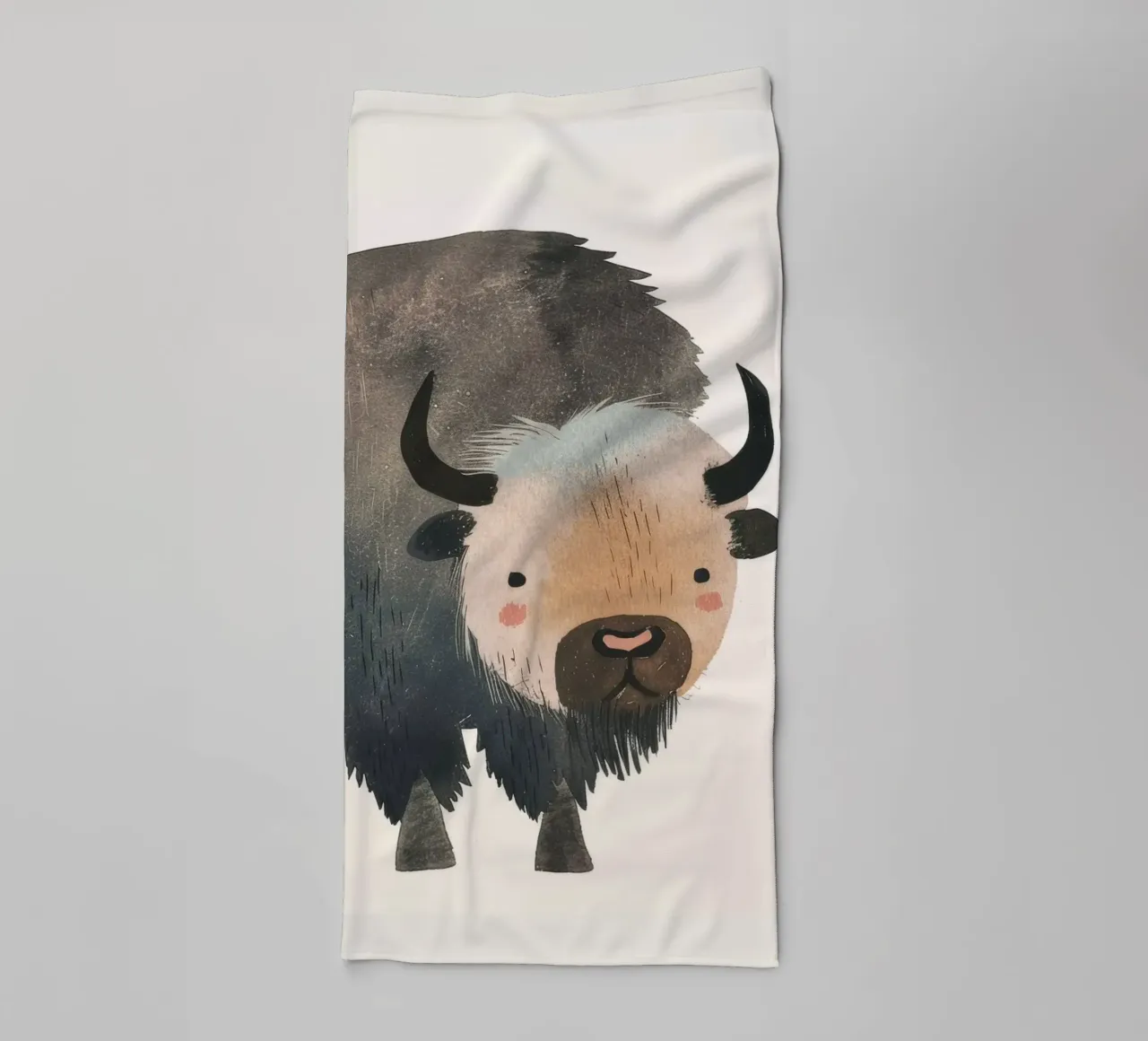 Représentation fantaisiste et douce d'un bison dans des tons chauds. serviette de bain de DesignDoodle