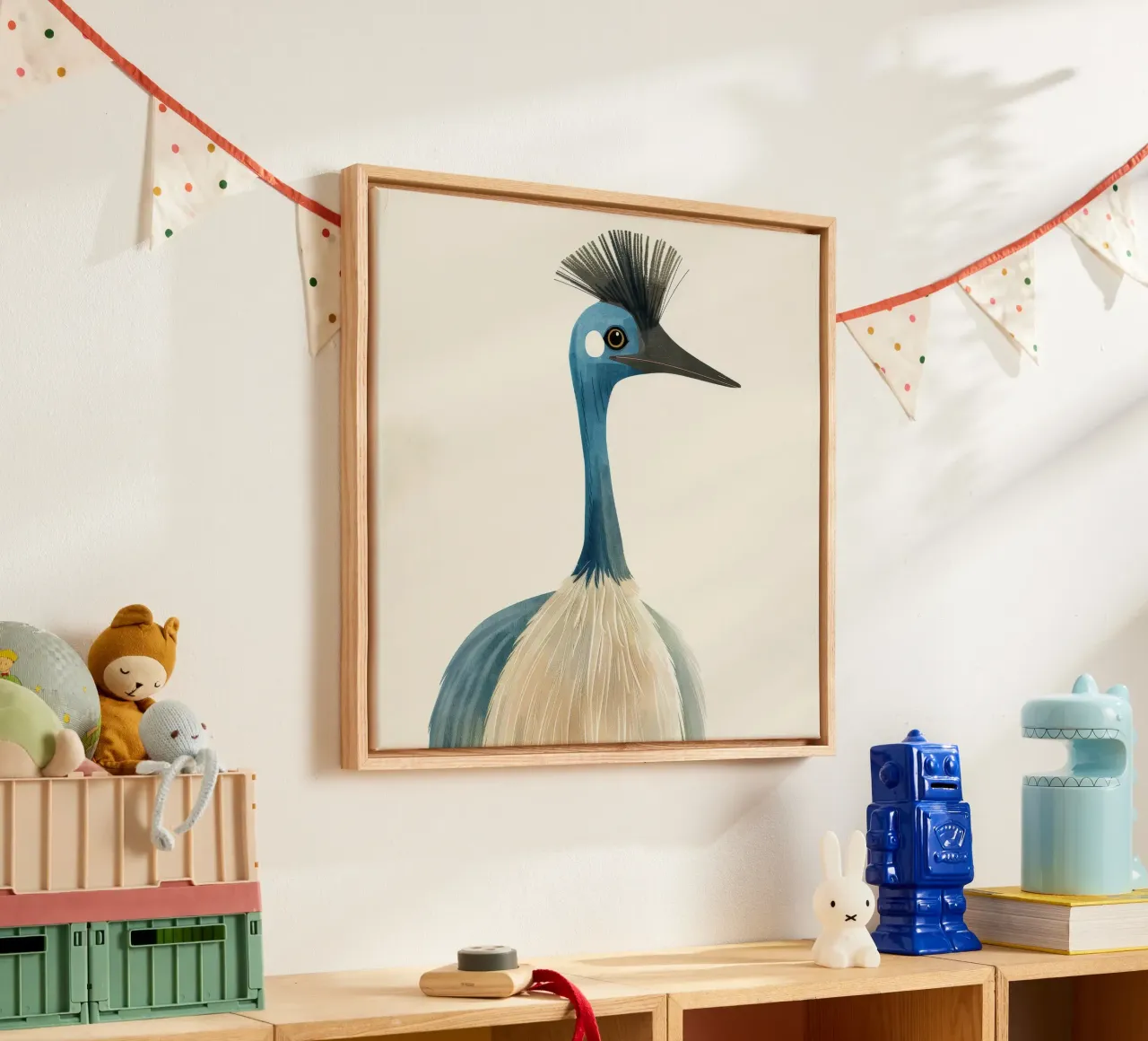 Uno splendido ed elegante uccello dal collo blu, disegnato con delicatezza. tela con Cornice a cassetta da DesignDoodle