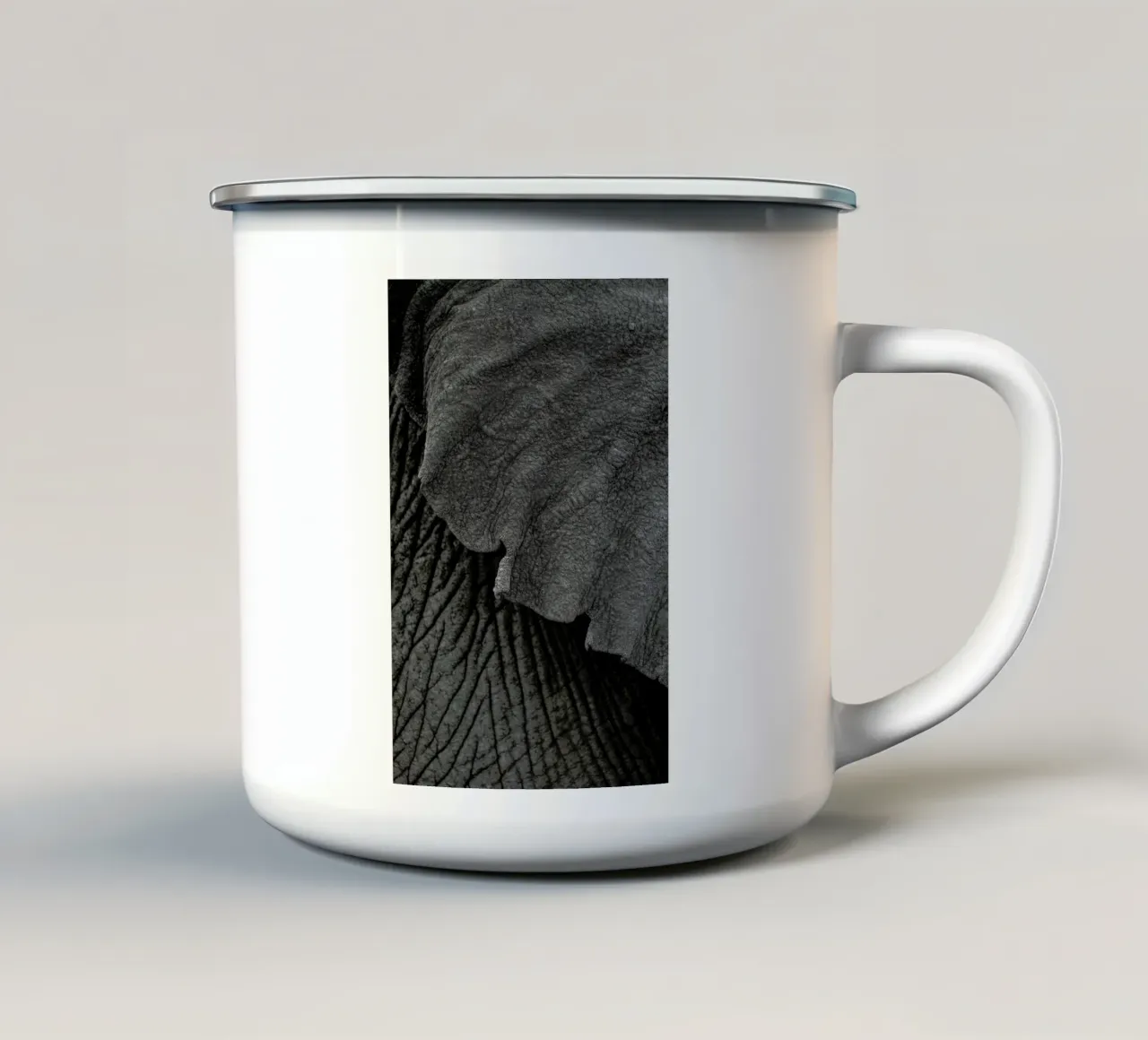 Olifant 02 tazza in smalto da Shot By Clint