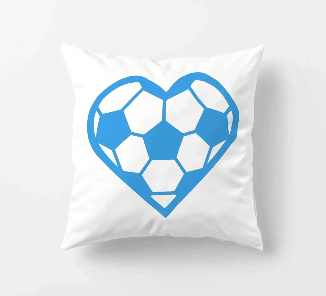 Cuore di calcio cuscino da LucernePictures