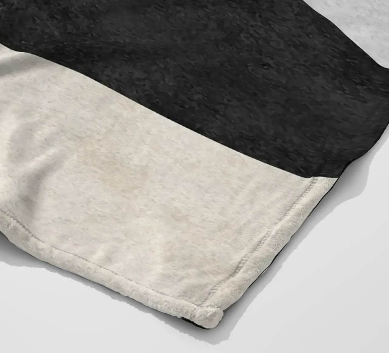 abstract boho black and beige wave coperta in pile da vintageshop