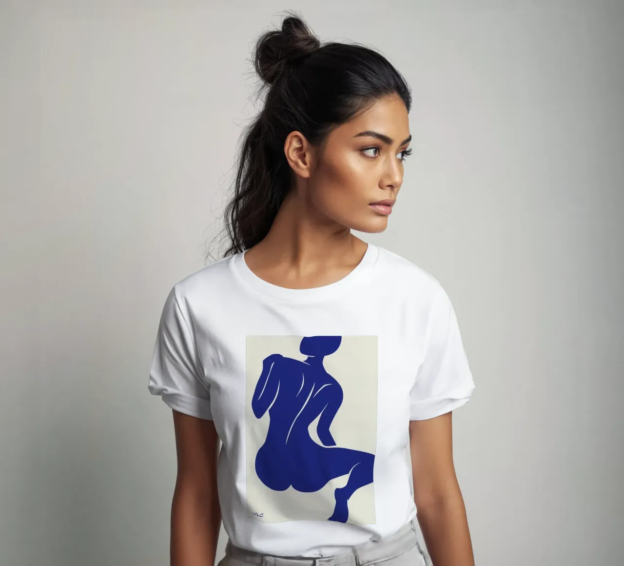 Figure di persone blu di Matisse t-shirt da Mandy Gray