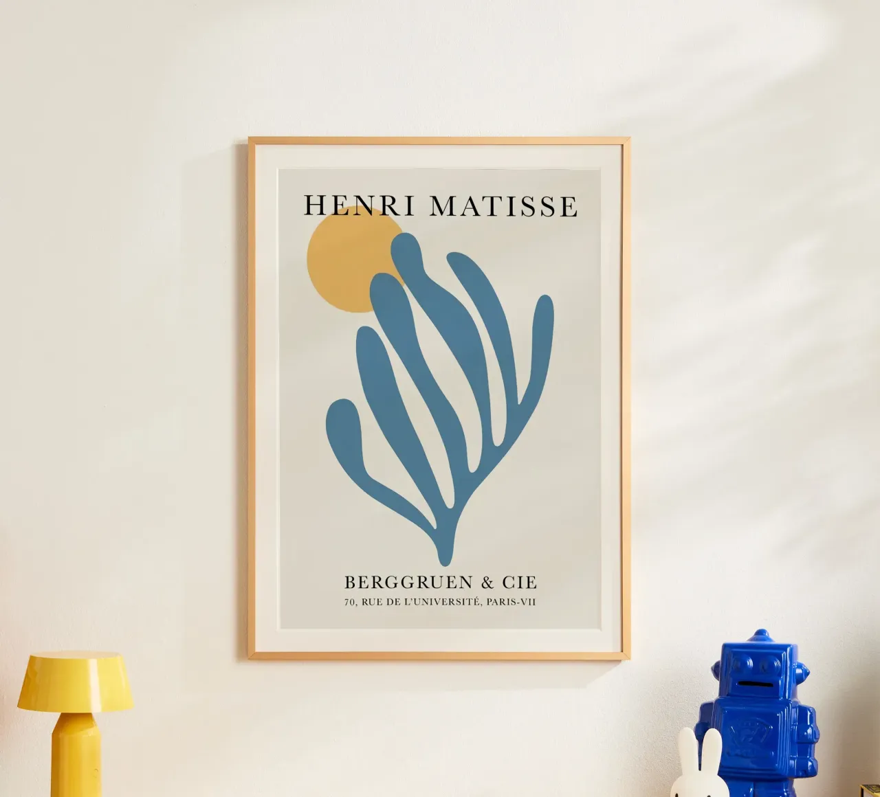 Ritratto di foglia blu di Matisse poster con telaio in alluminio da Mandy Gray