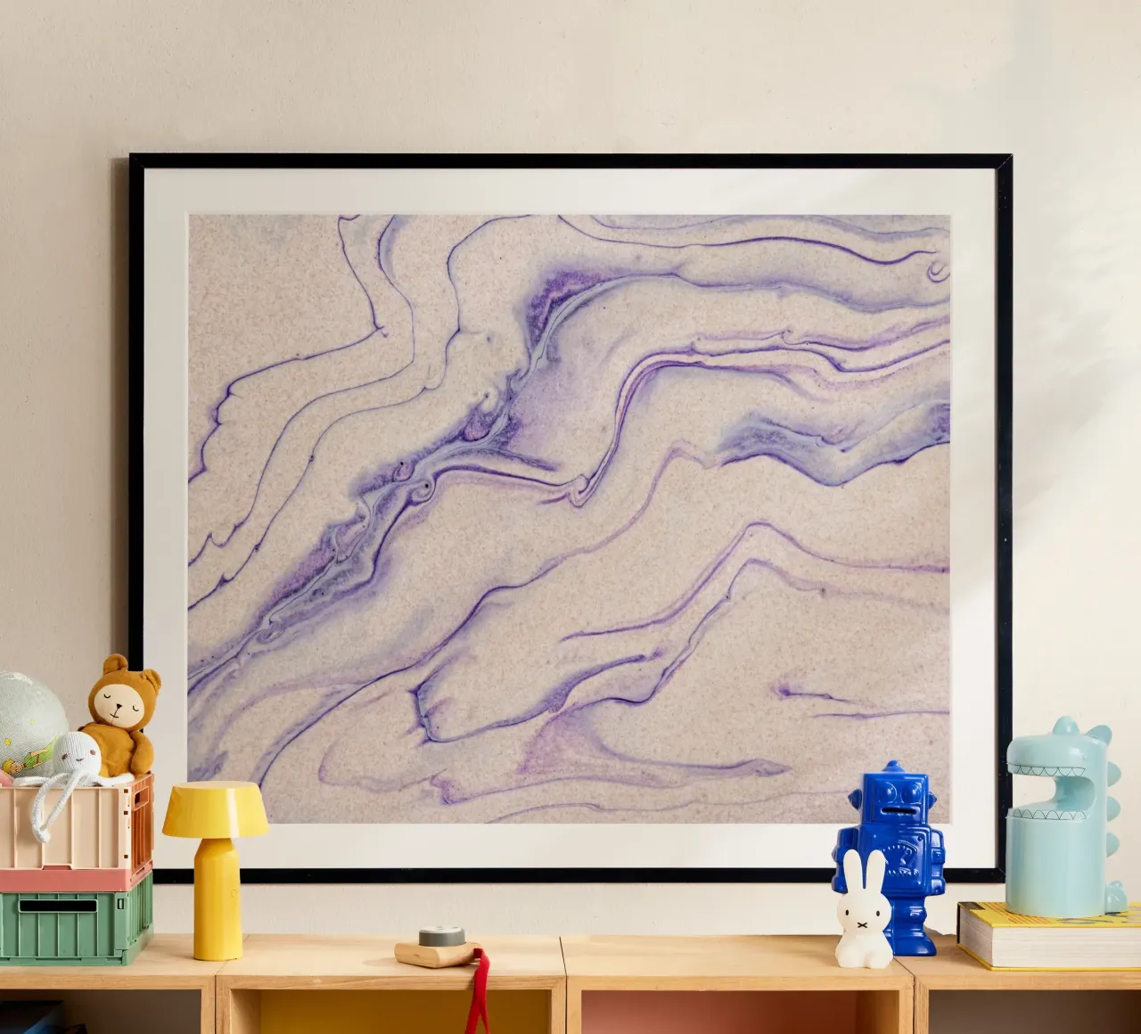Lila Marmorstrudel - Abstraktes Fluid Kunstdruck Poster mit Aluminium Rahmen von NorwesClub