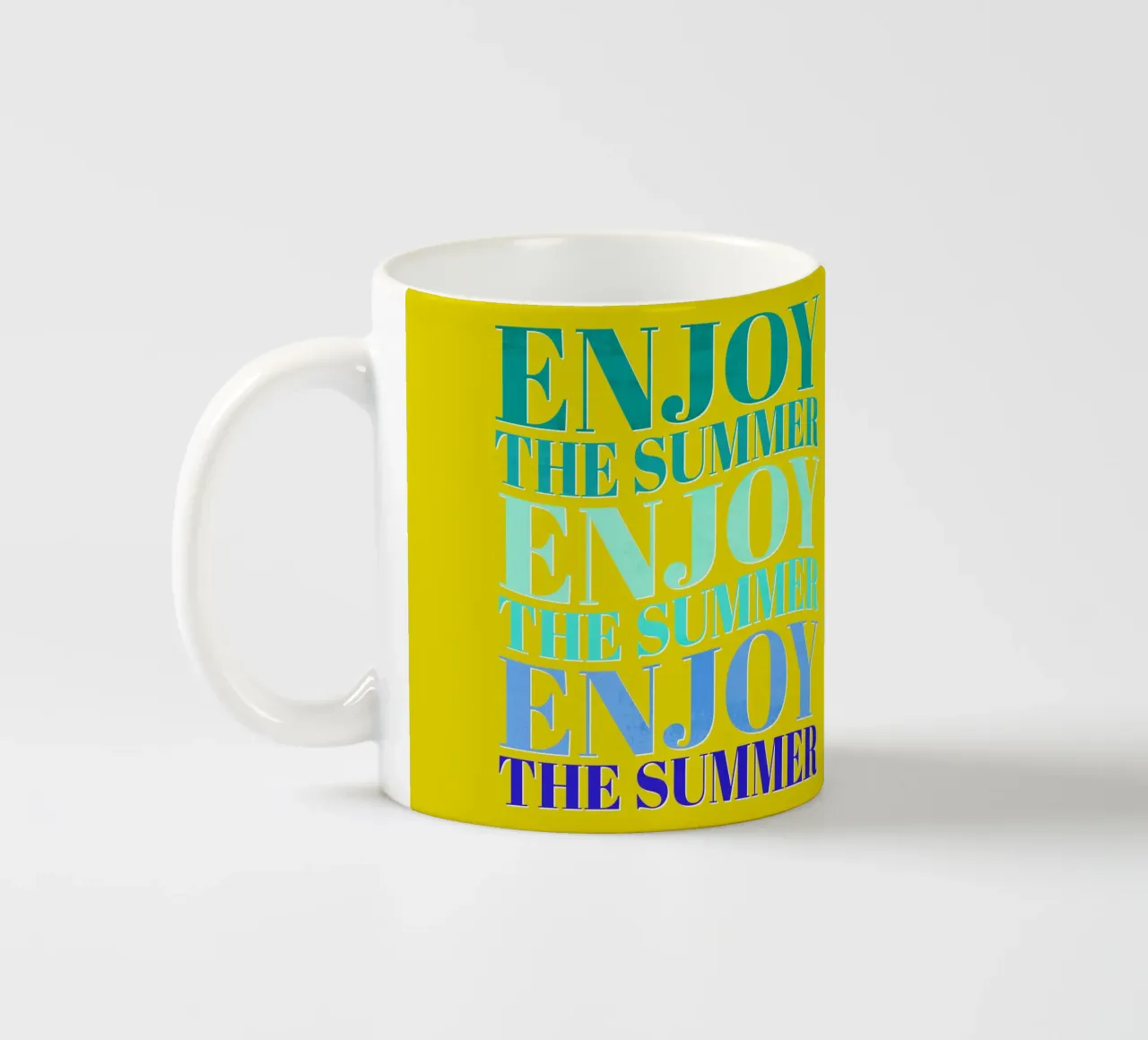 Enjoy the summer. Happy vibes with typography. keramische mok van CalliLetters