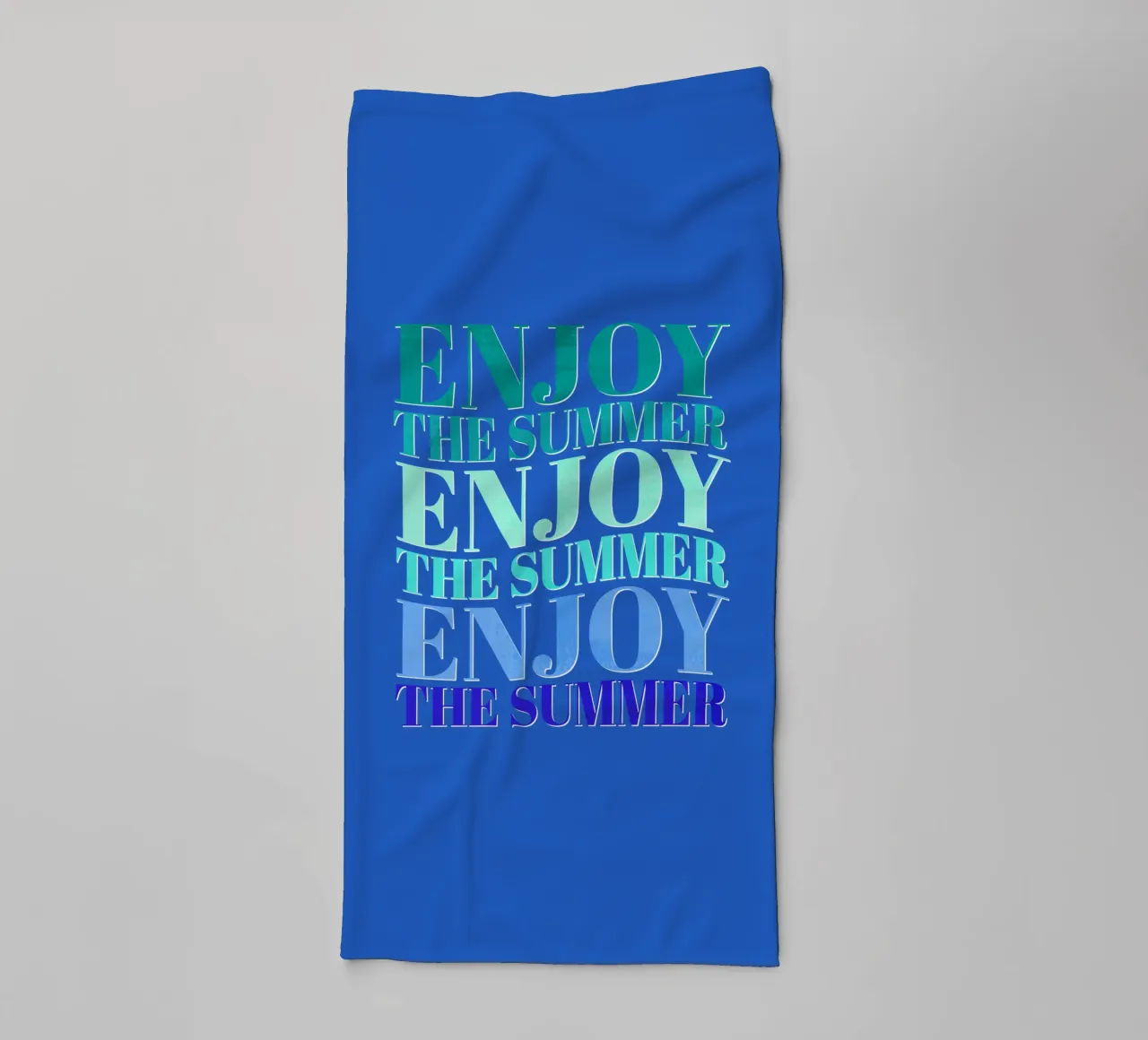 Enjoy the summer. Happy vibes with typography. asciugamano da bagno da CalliLetters