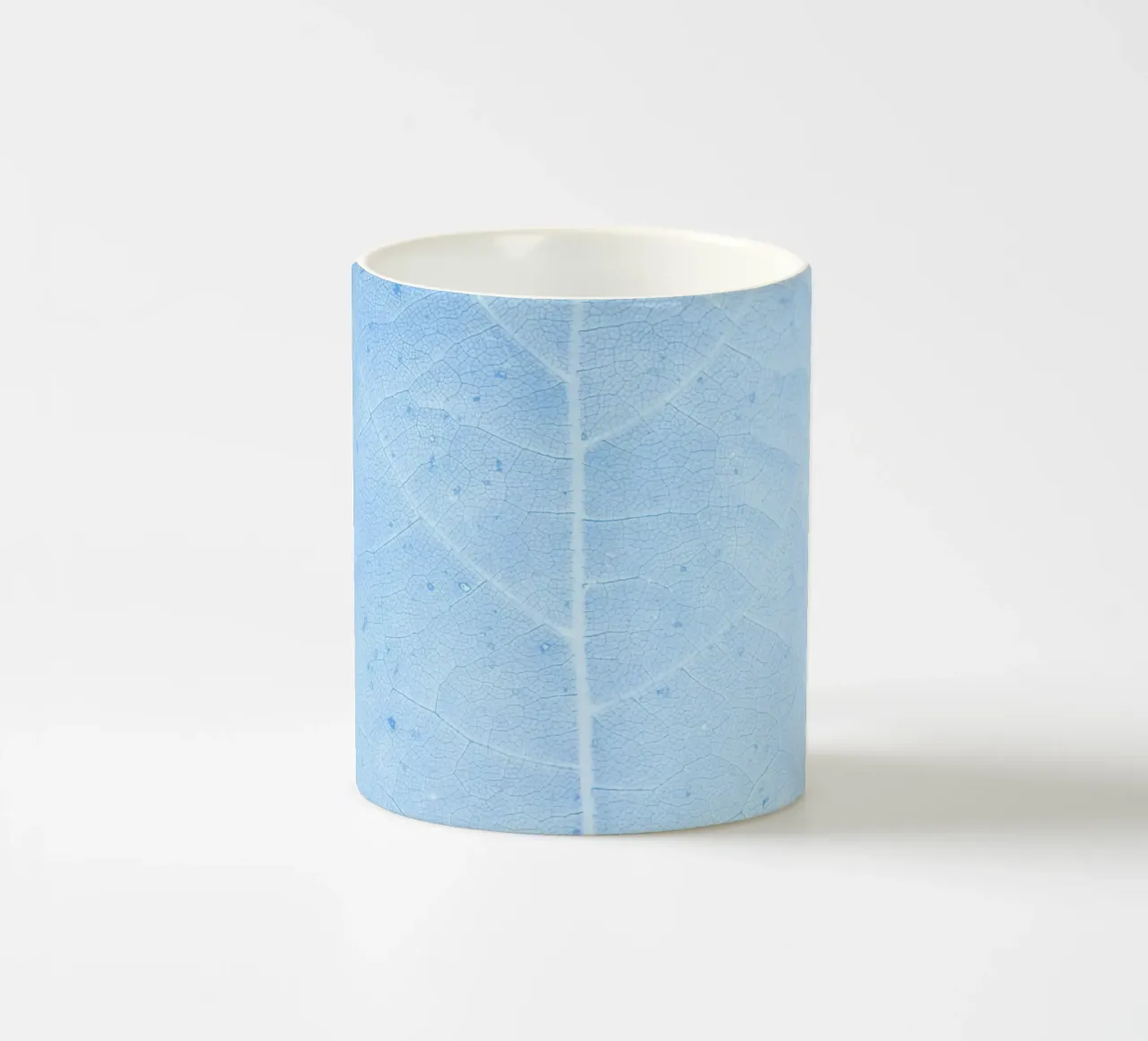 Aqua Bladnerven Macro - Serene Natuur Abstract Print keramische mok van NorwesClub