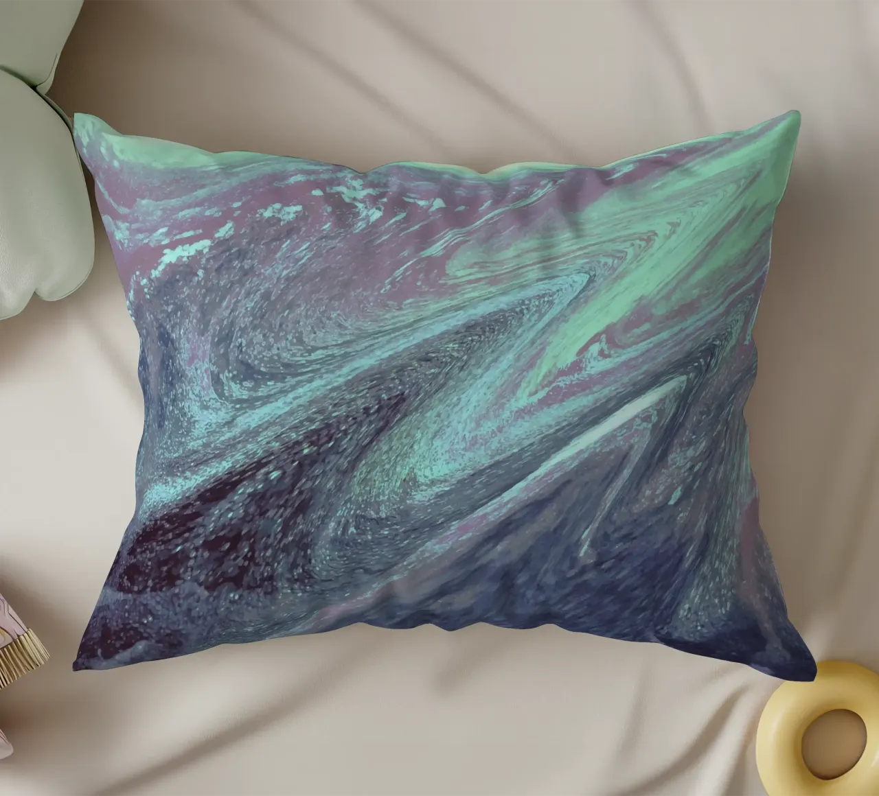 Kosmische groenblauwe en paarse werveling - Abstracte vloeiende kunstdruk kussen van NorwesClub